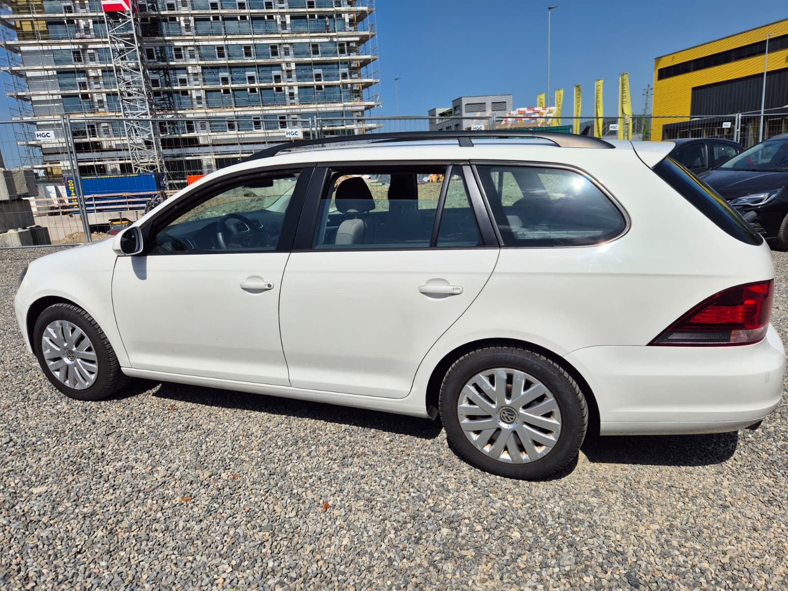 VW Golf Variant 1.2 TSI Trendline DSG-image-3