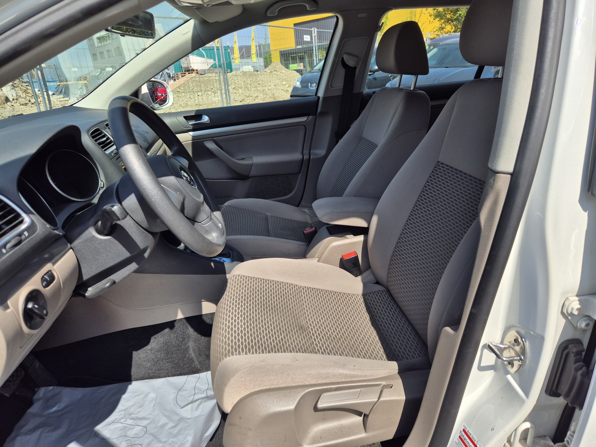 VW Golf Variant 1.2 TSI Trendline DSG-image-10
