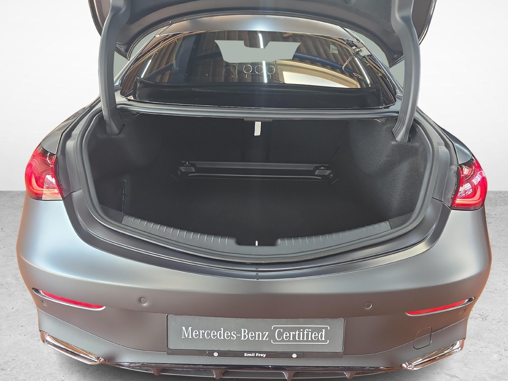 MERCEDES-BENZ CLE 450 4MATIC Coupé AMG Line-image-9