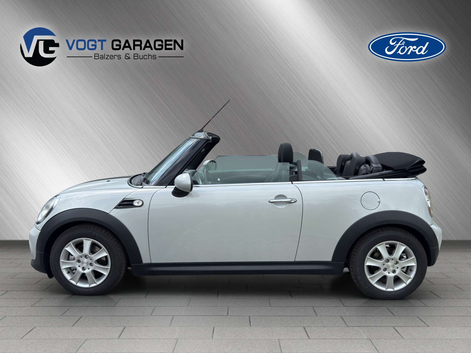 MINI Cabrio R57 1.6i One-image-2