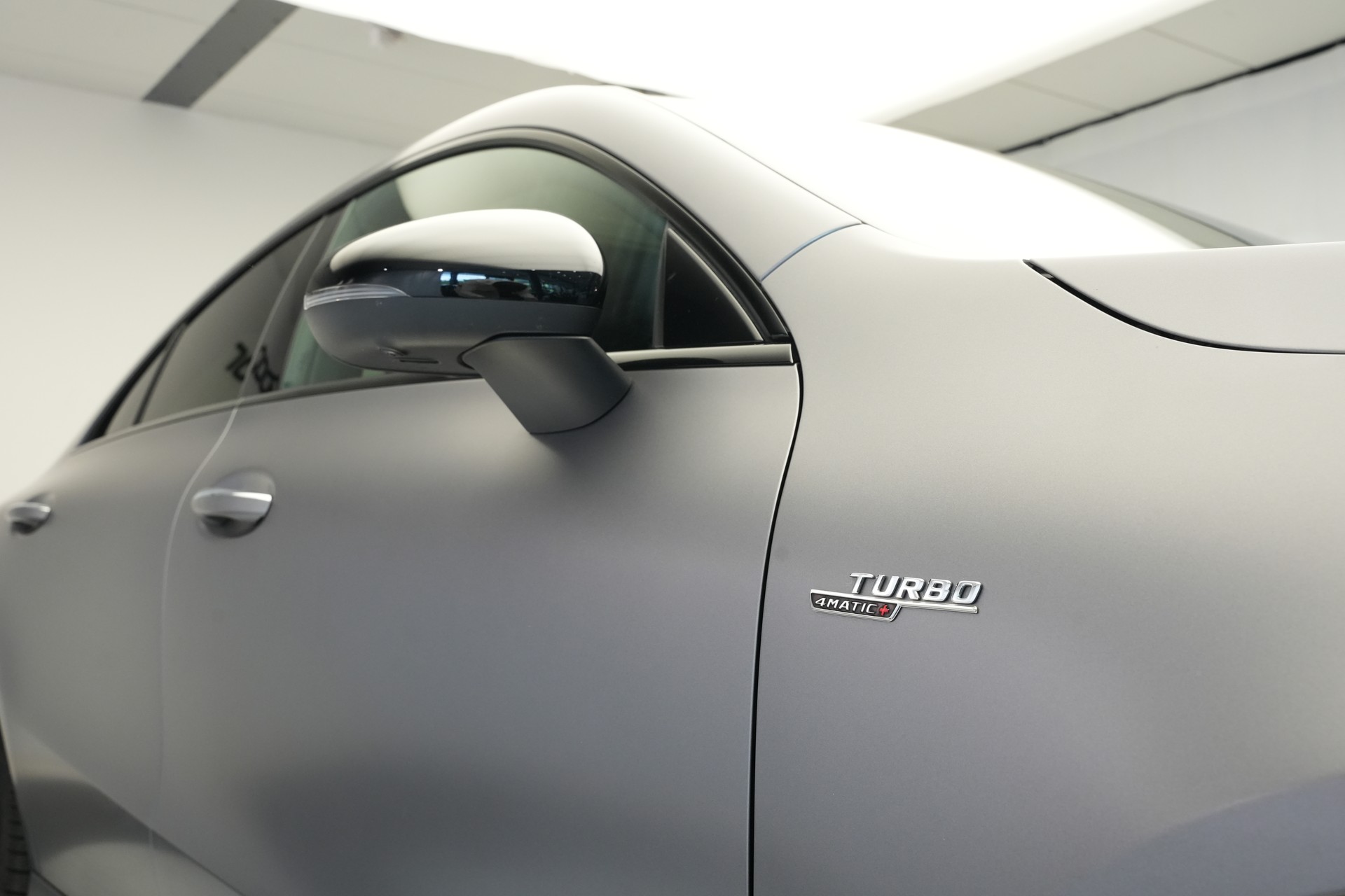 MERCEDES-BENZ CLA 45 S AMG 4Matic+ 8G-DCT *CH-Fahrzeug* *Pano* *Designo Lackierung*-image-24