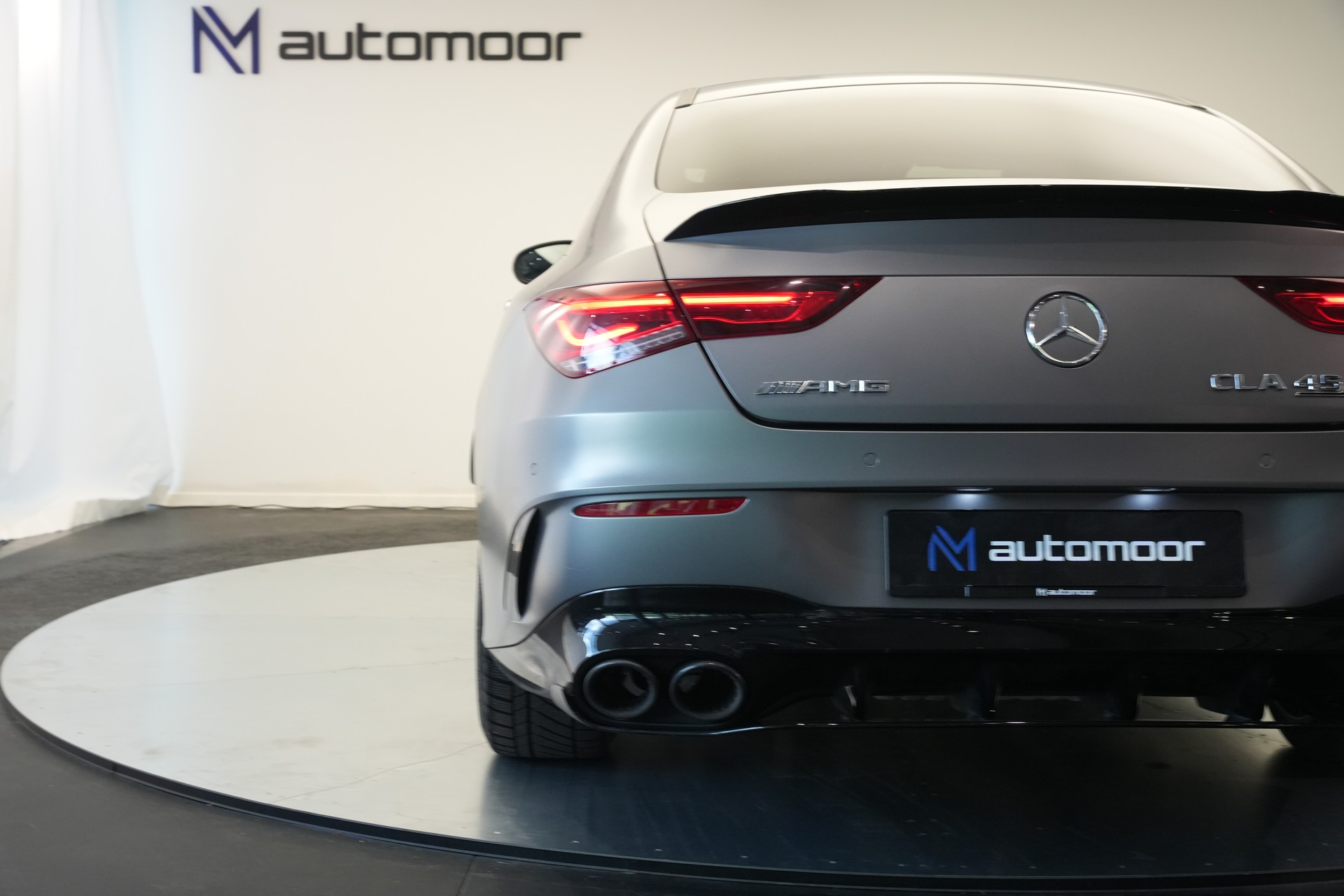 MERCEDES-BENZ CLA 45 S AMG 4Matic+ 8G-DCT *CH-Fahrzeug* *Pano* *Designo Lackierung*-image-27