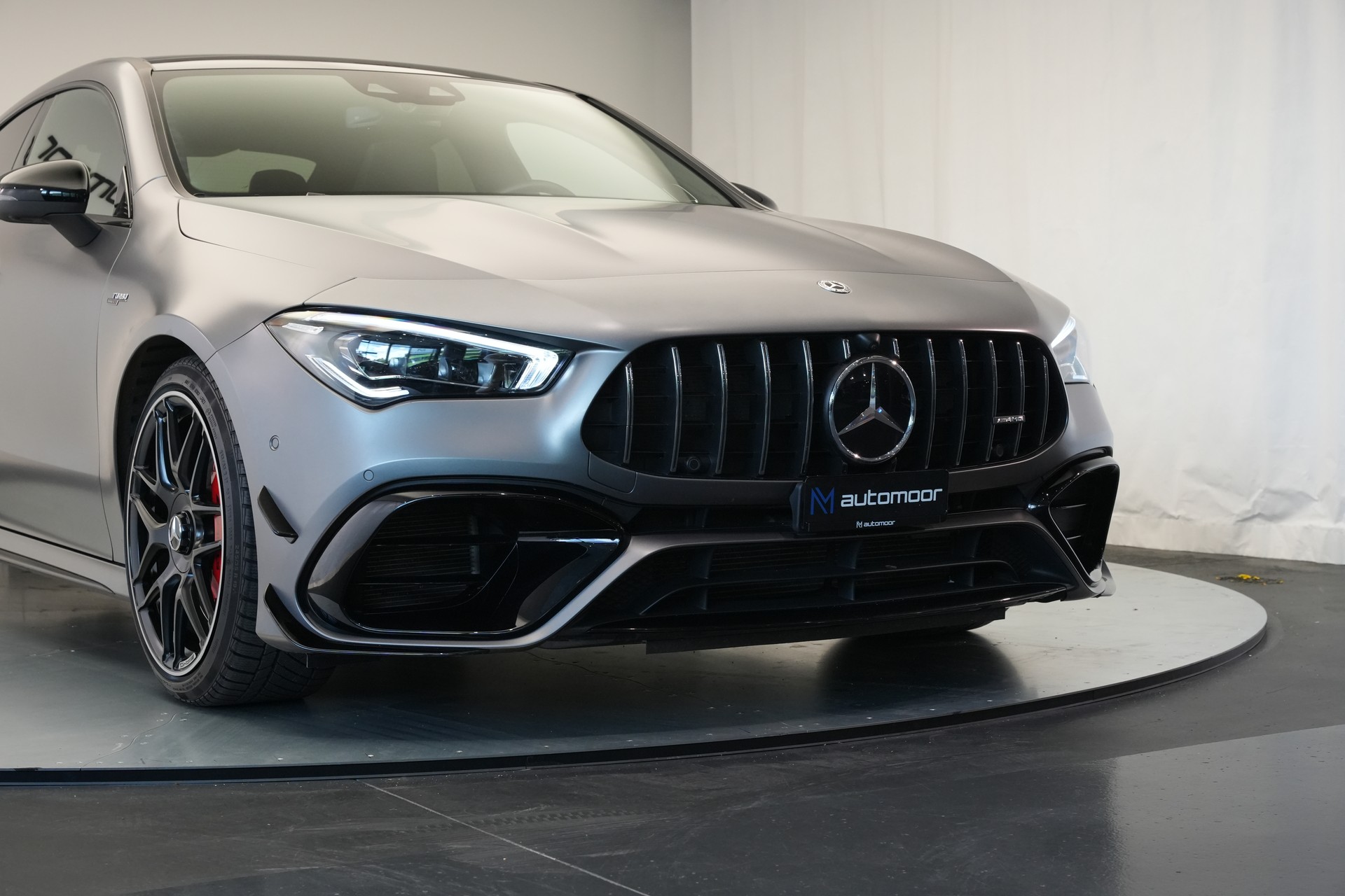 MERCEDES-BENZ CLA 45 S AMG 4Matic+ 8G-DCT *CH-Fahrzeug* *Pano* *Designo Lackierung*-image-19