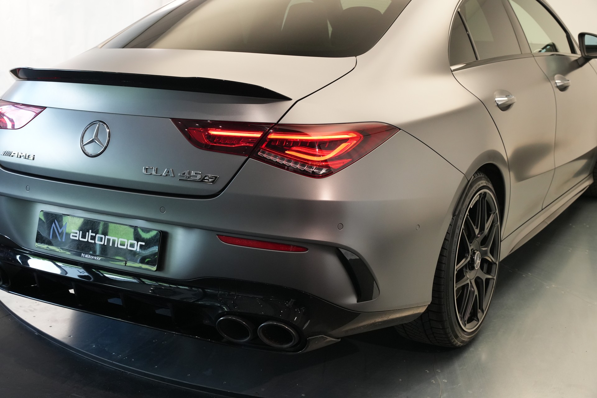 MERCEDES-BENZ CLA 45 S AMG 4Matic+ 8G-DCT *CH-Fahrzeug* *Pano* *Designo Lackierung*-image-29