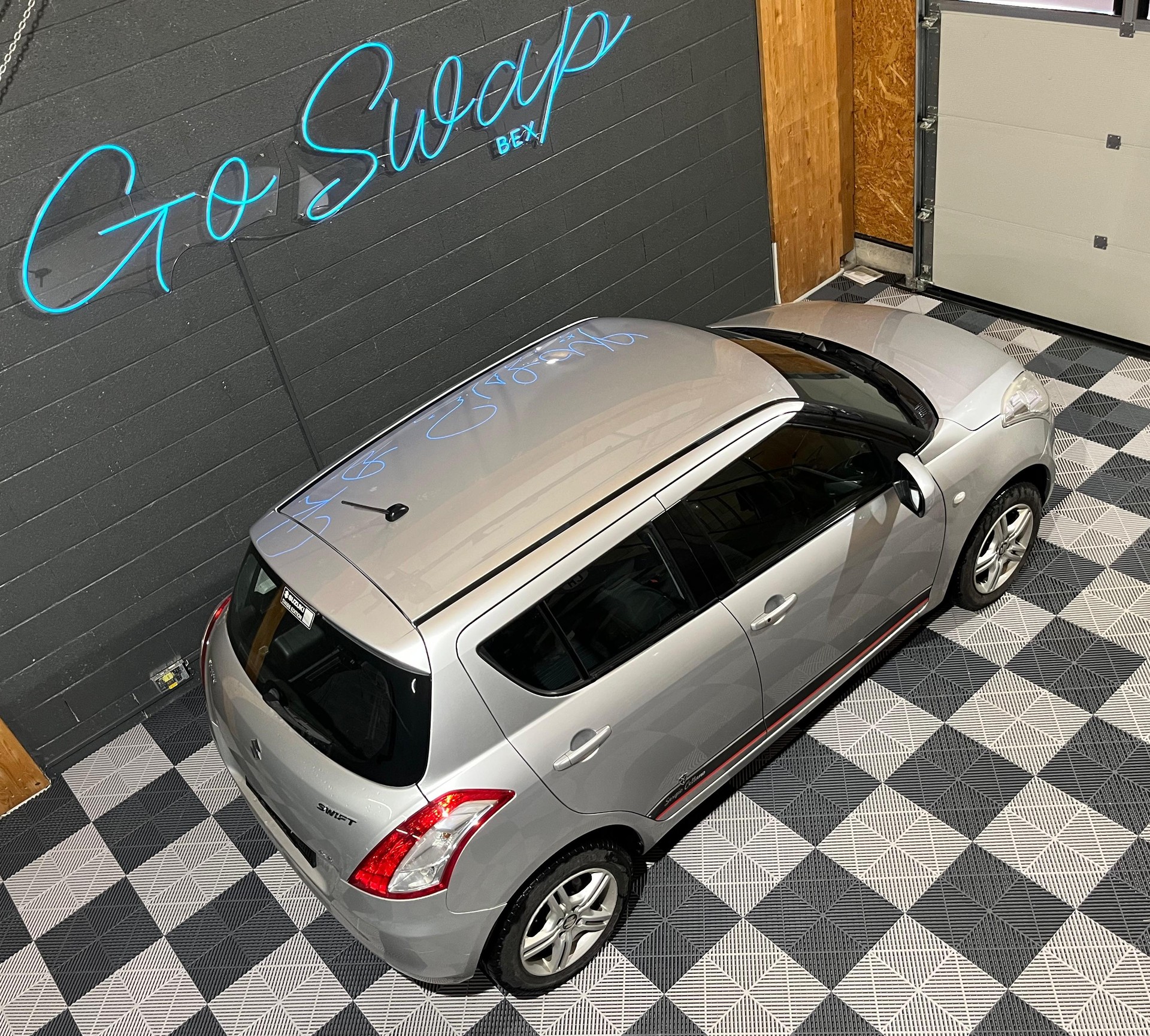 SUZUKI Swift 1.2i 16V GL Sergio Cellano 4x4-showroom-element-2