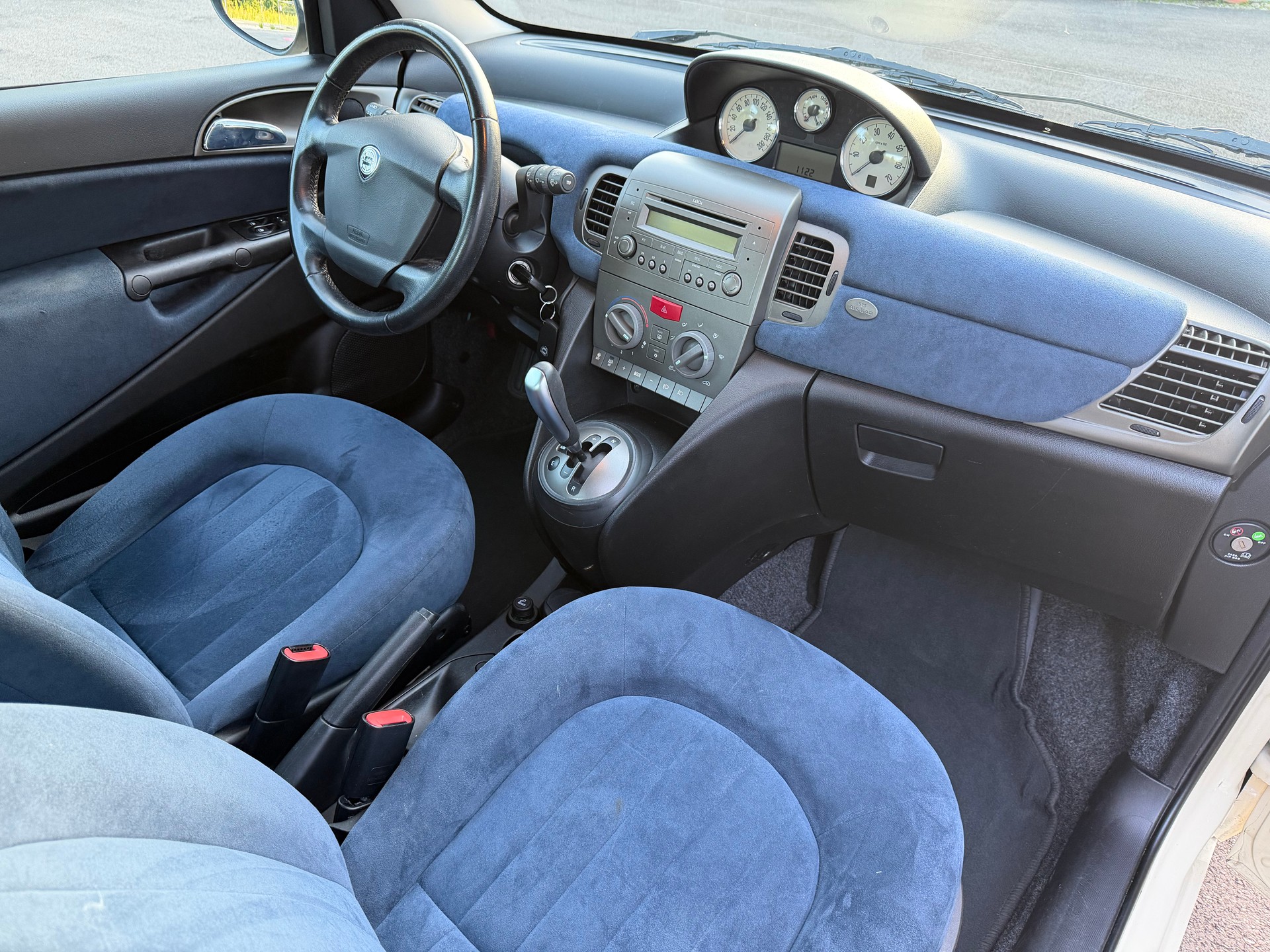 LANCIA Ypsilon 1.4 16V Argento-image-18