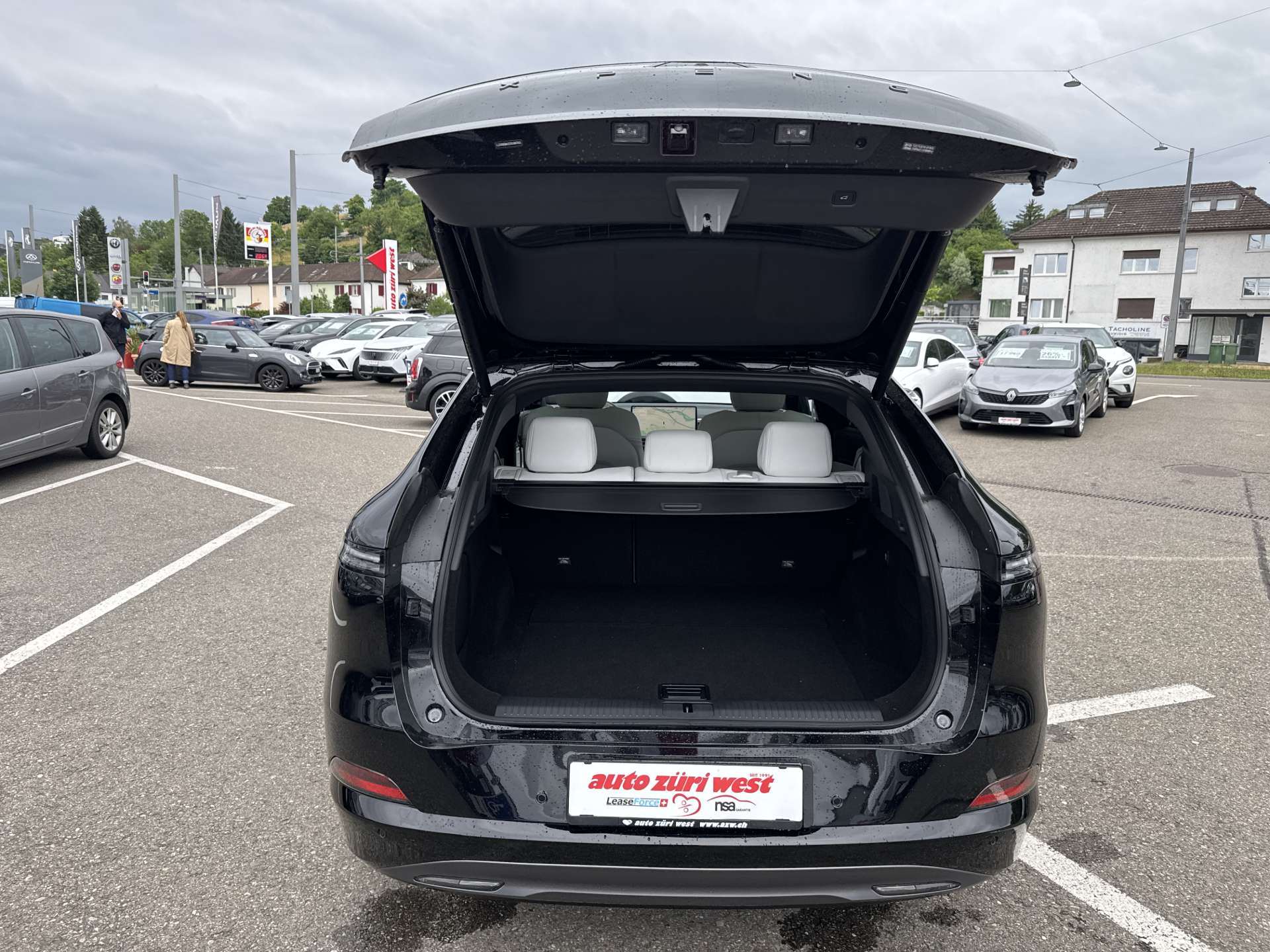 XPENG G6 87,5kWh Performance 476PS AWD Automat-image-7