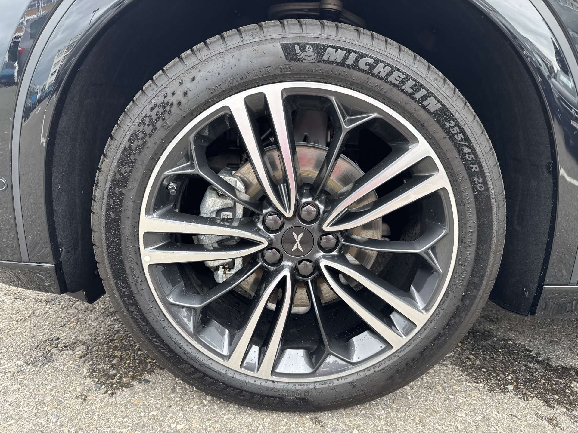 XPENG G6 87,5kWh Performance 476PS AWD Automat-image-8