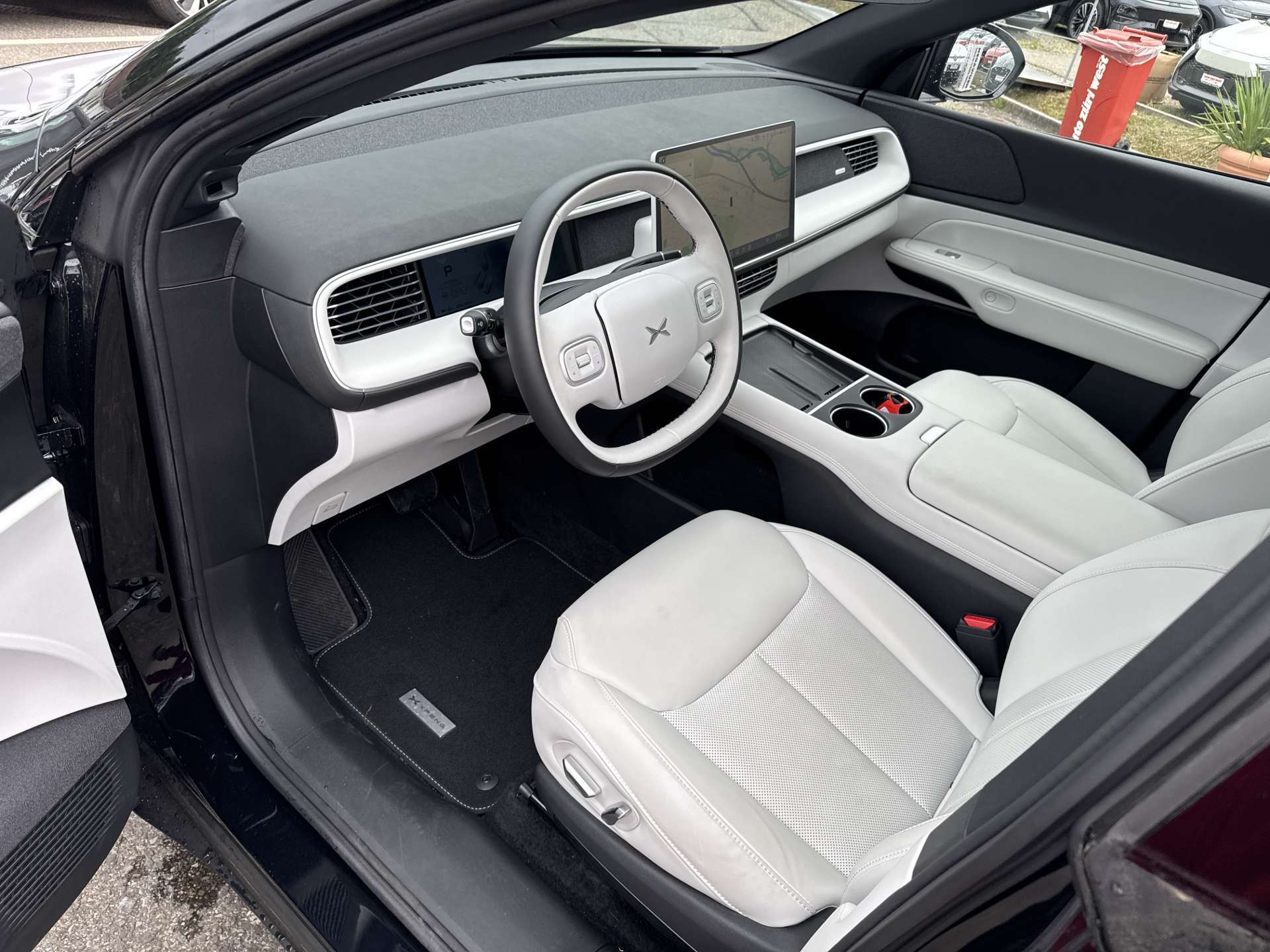 XPENG G6 87,5kWh Performance 476PS AWD Automat-image-5