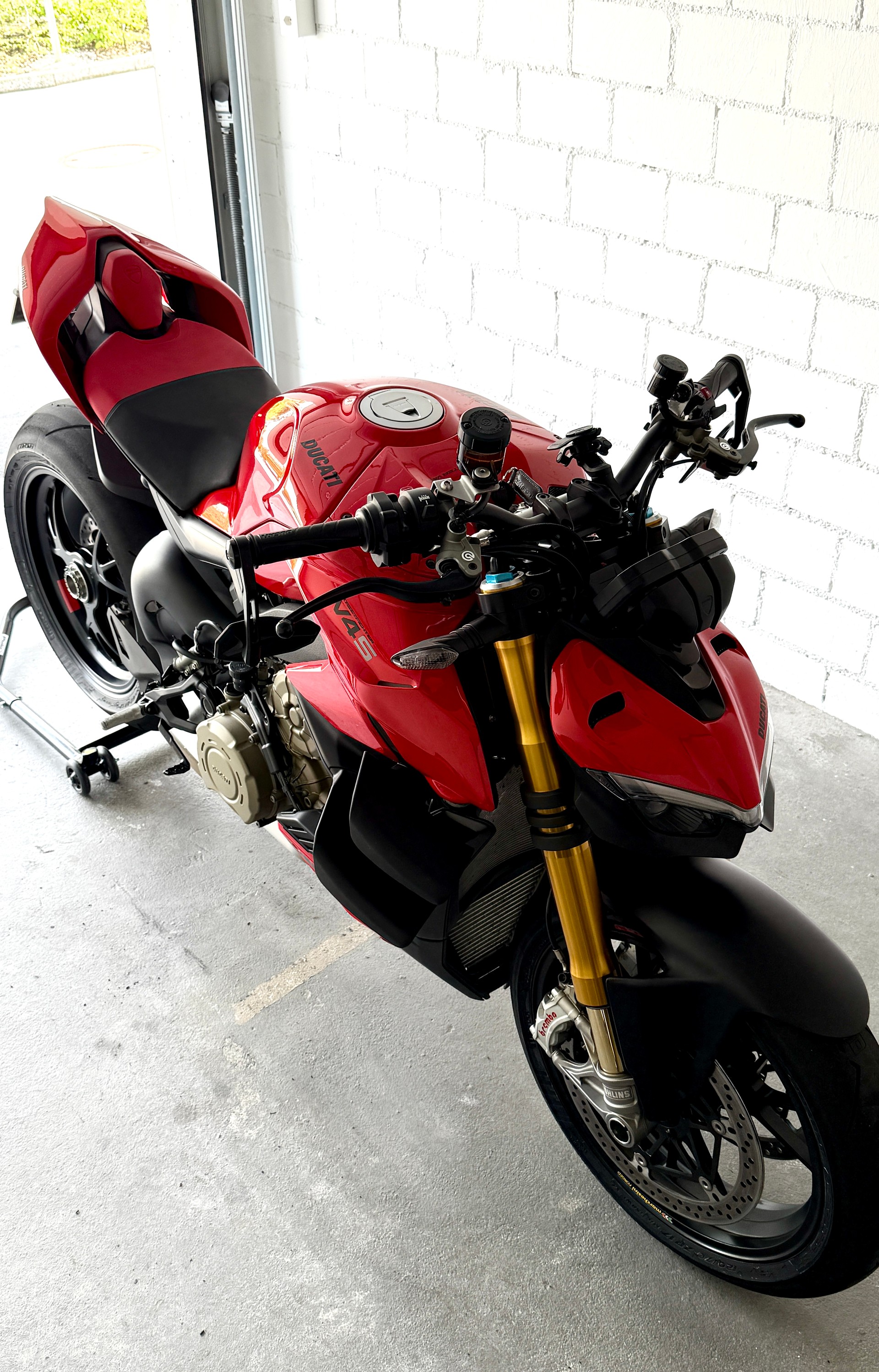 DUCATI Streetfighter V4 S-image-0