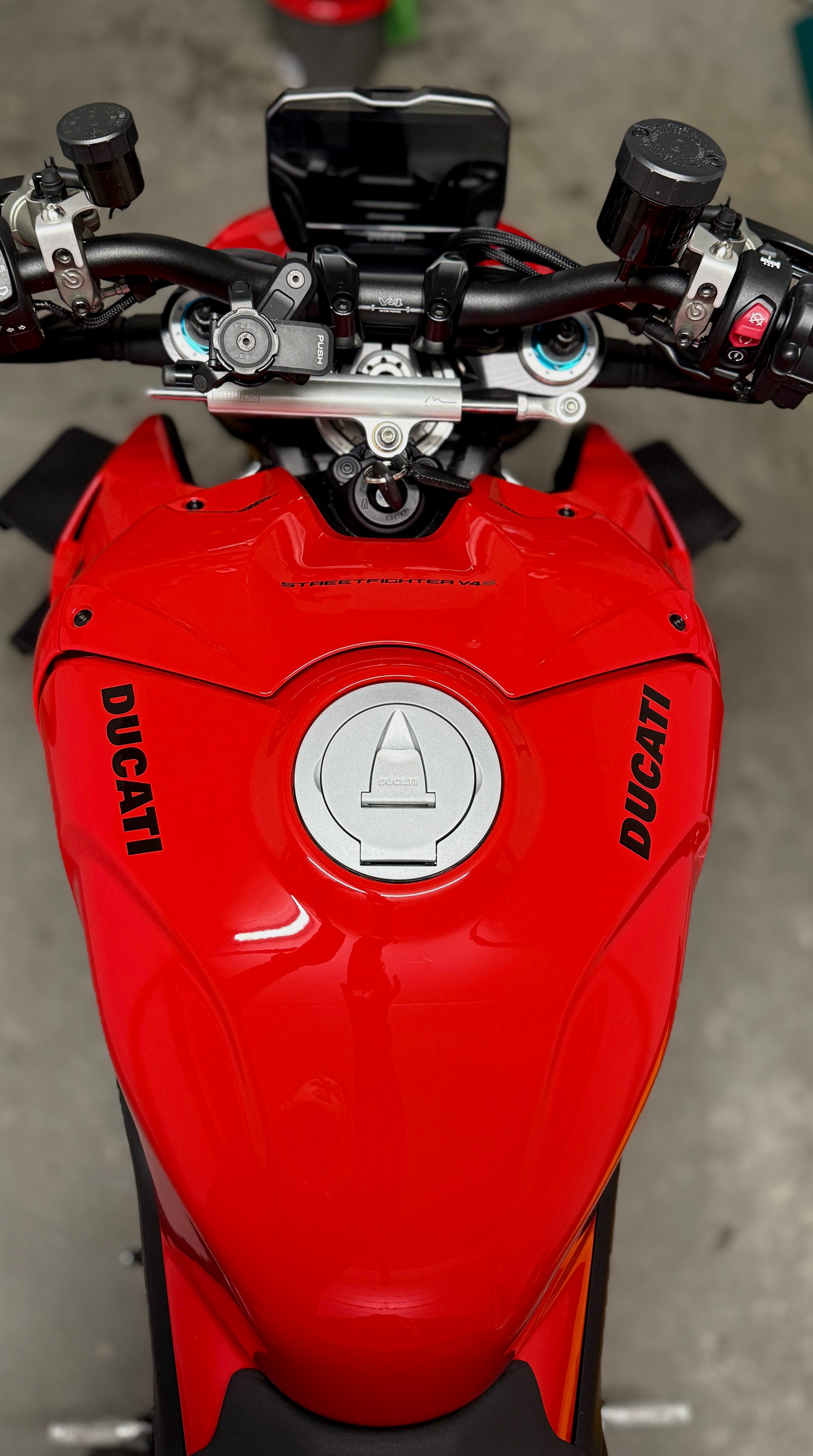 DUCATI Streetfighter V4 S-image-3