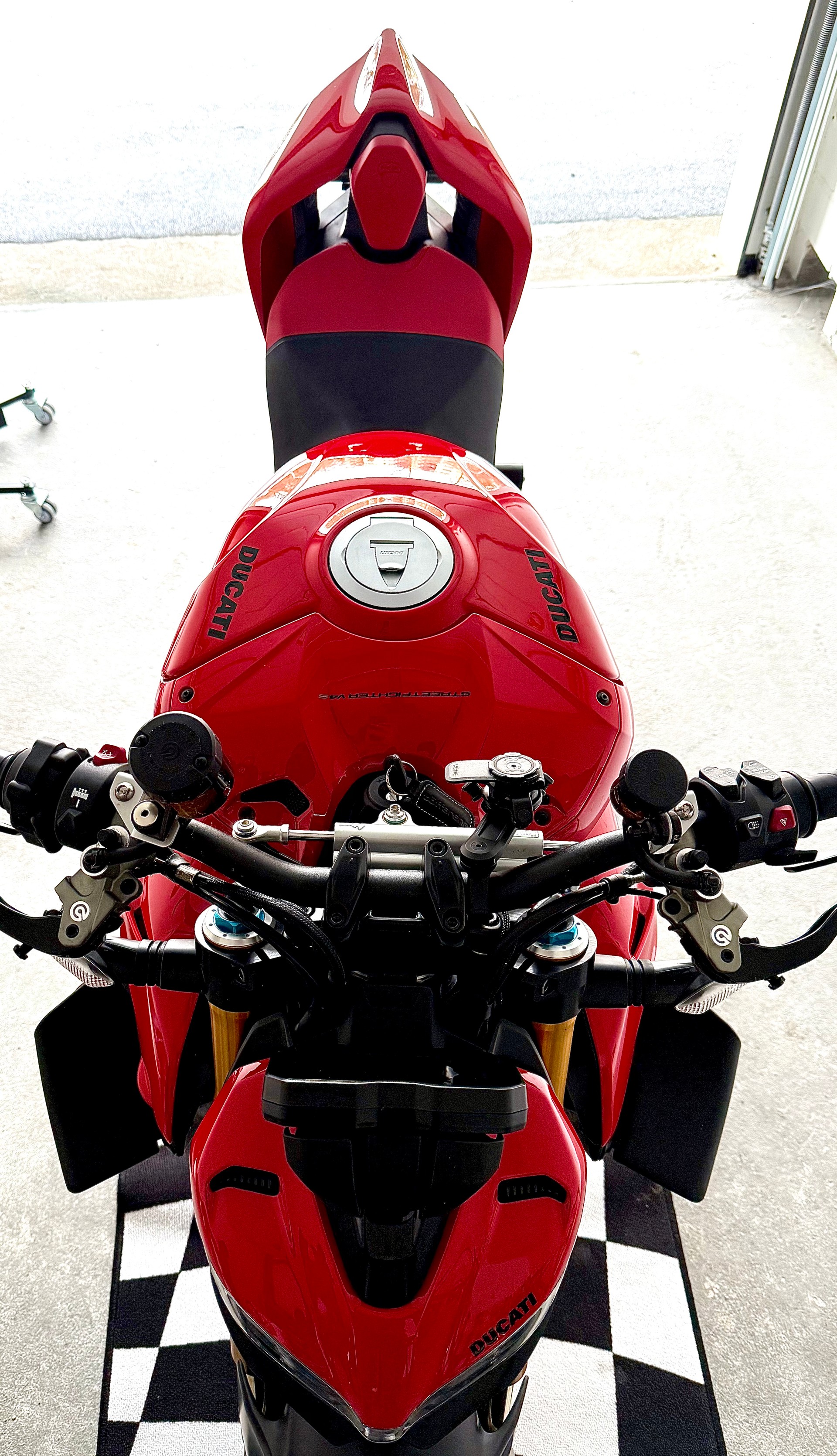 DUCATI Streetfighter V4 S-image-2