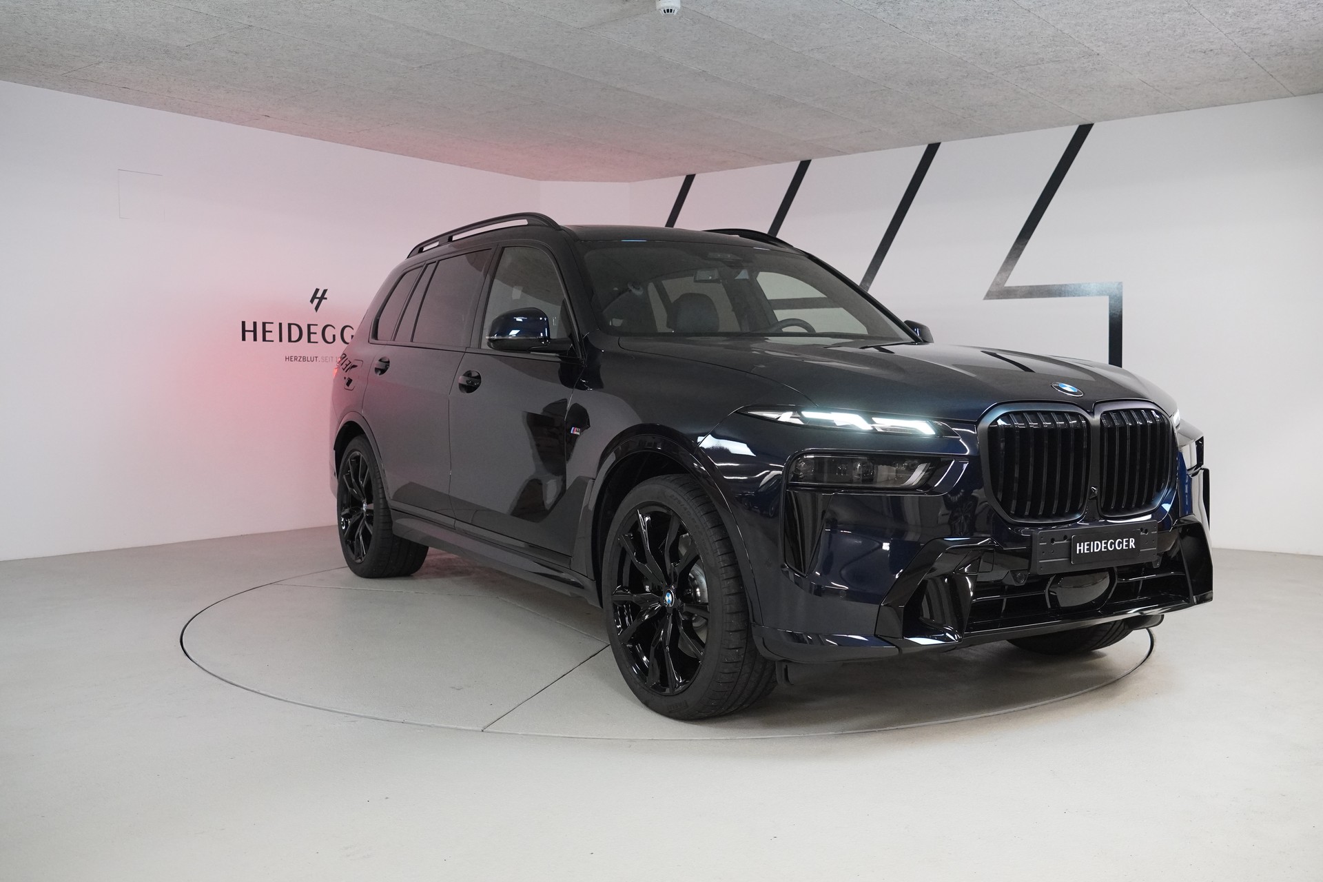 BMW X7 xDrive 48V 40d M Sport Pro Steptronic-showroom-element-2