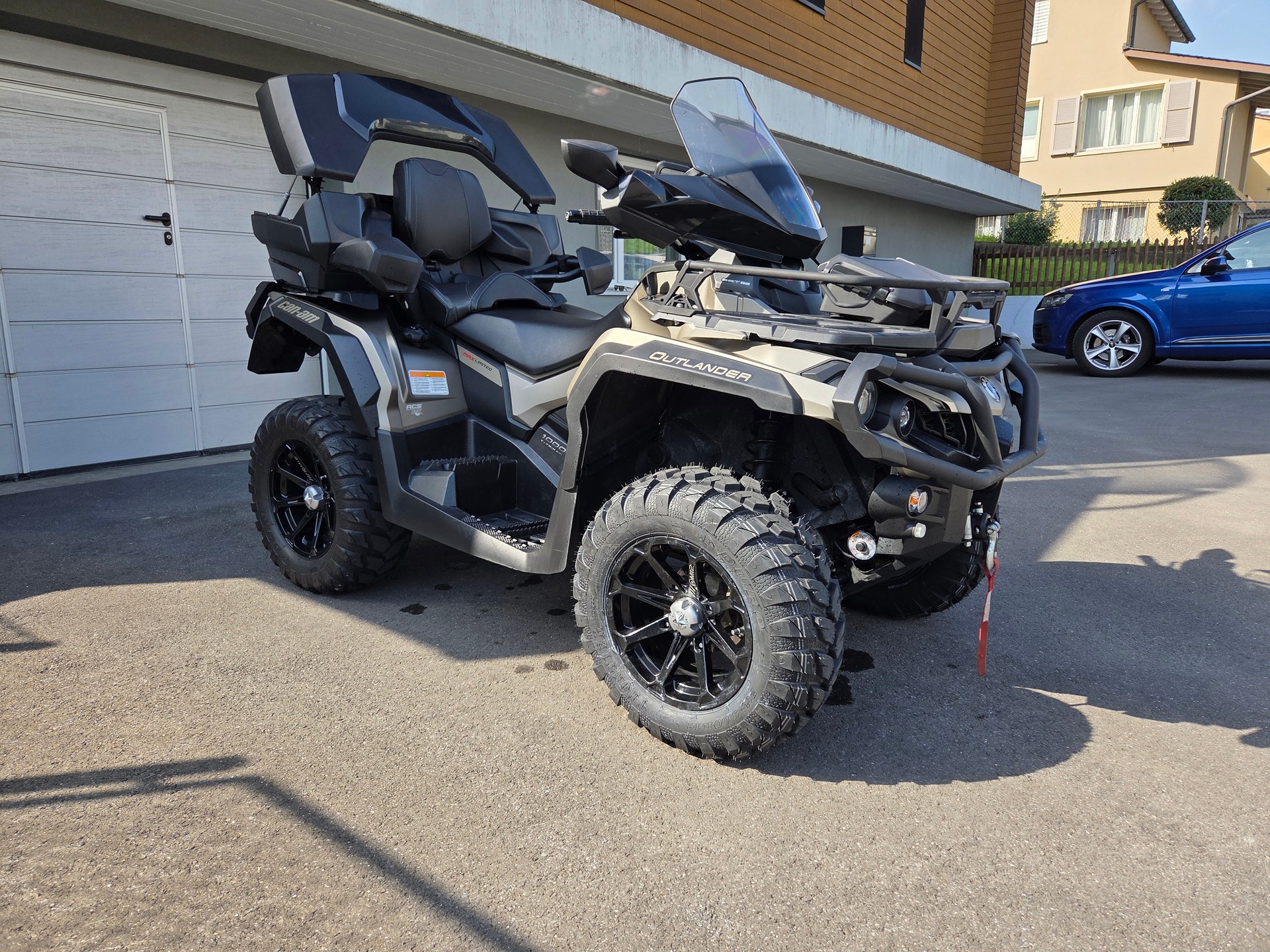 CAN-AM Outlander Max 1000 LTD Limit Edition-image-3