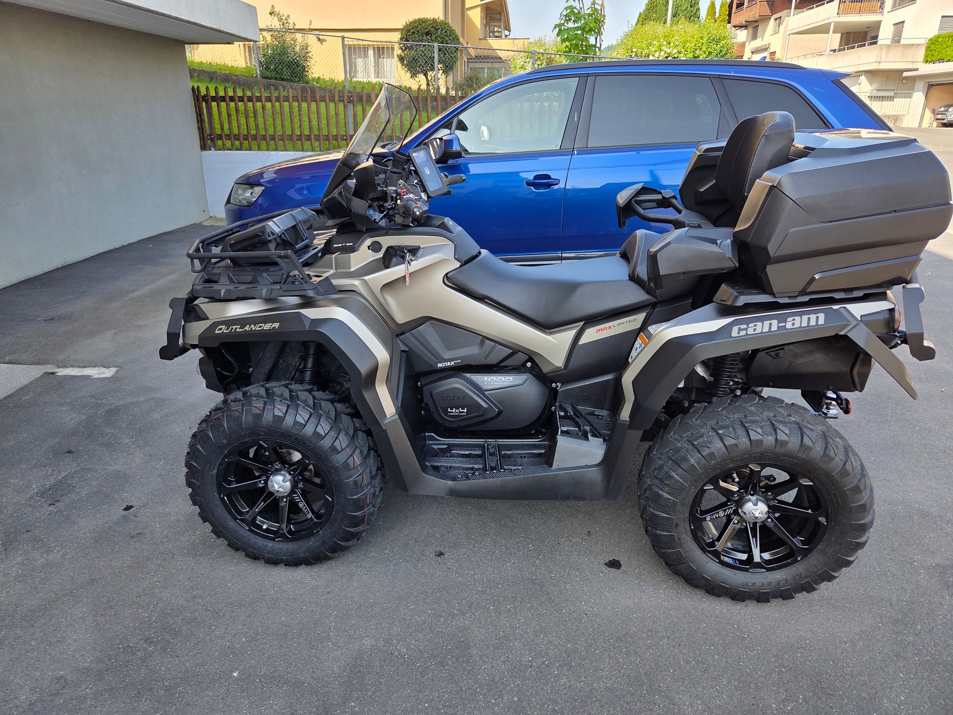 CAN-AM Outlander Max 1000 LTD Limit Edition-image-0