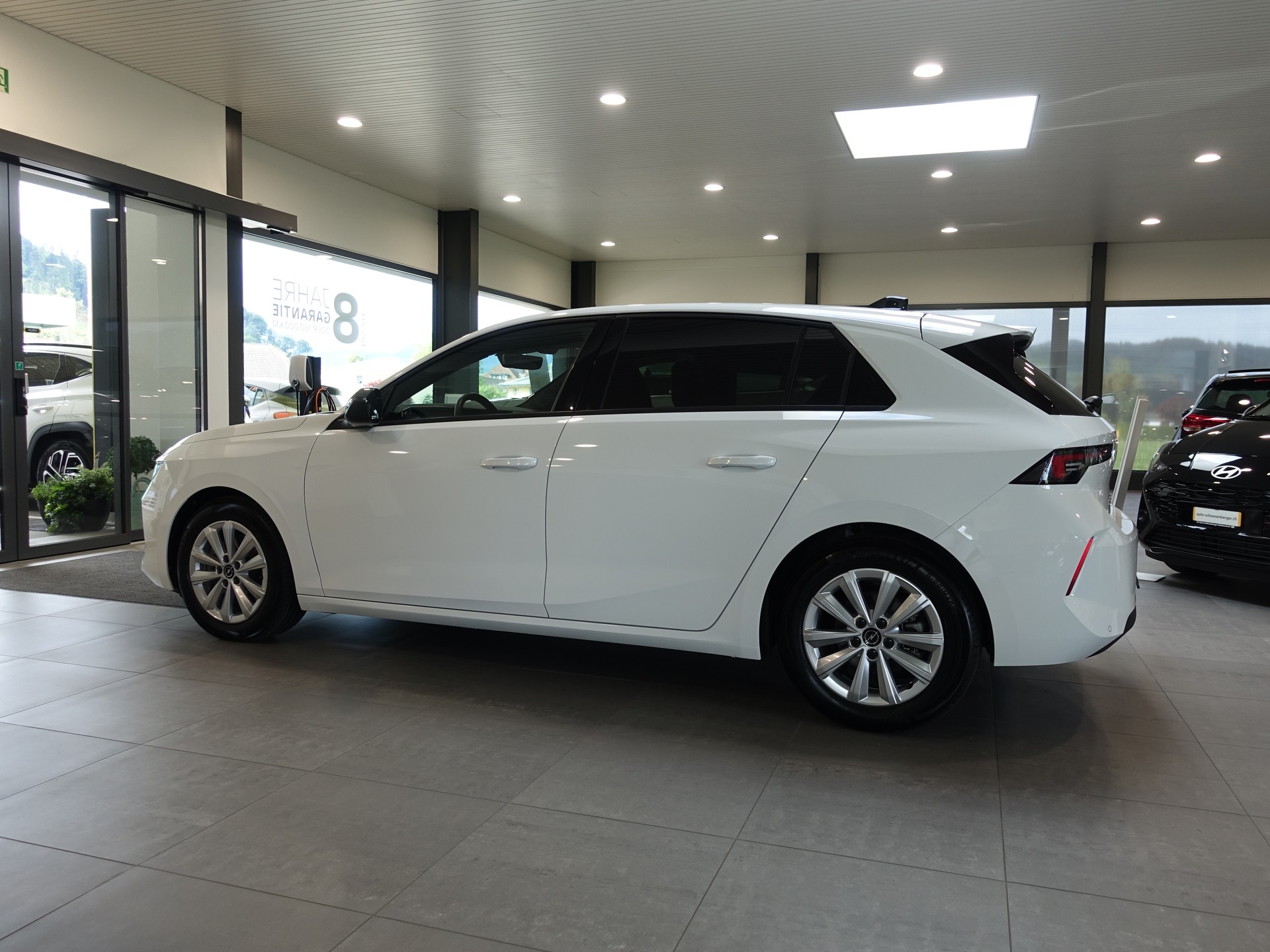 OPEL Astra 1.2i MHEV Edition Automat-image-9