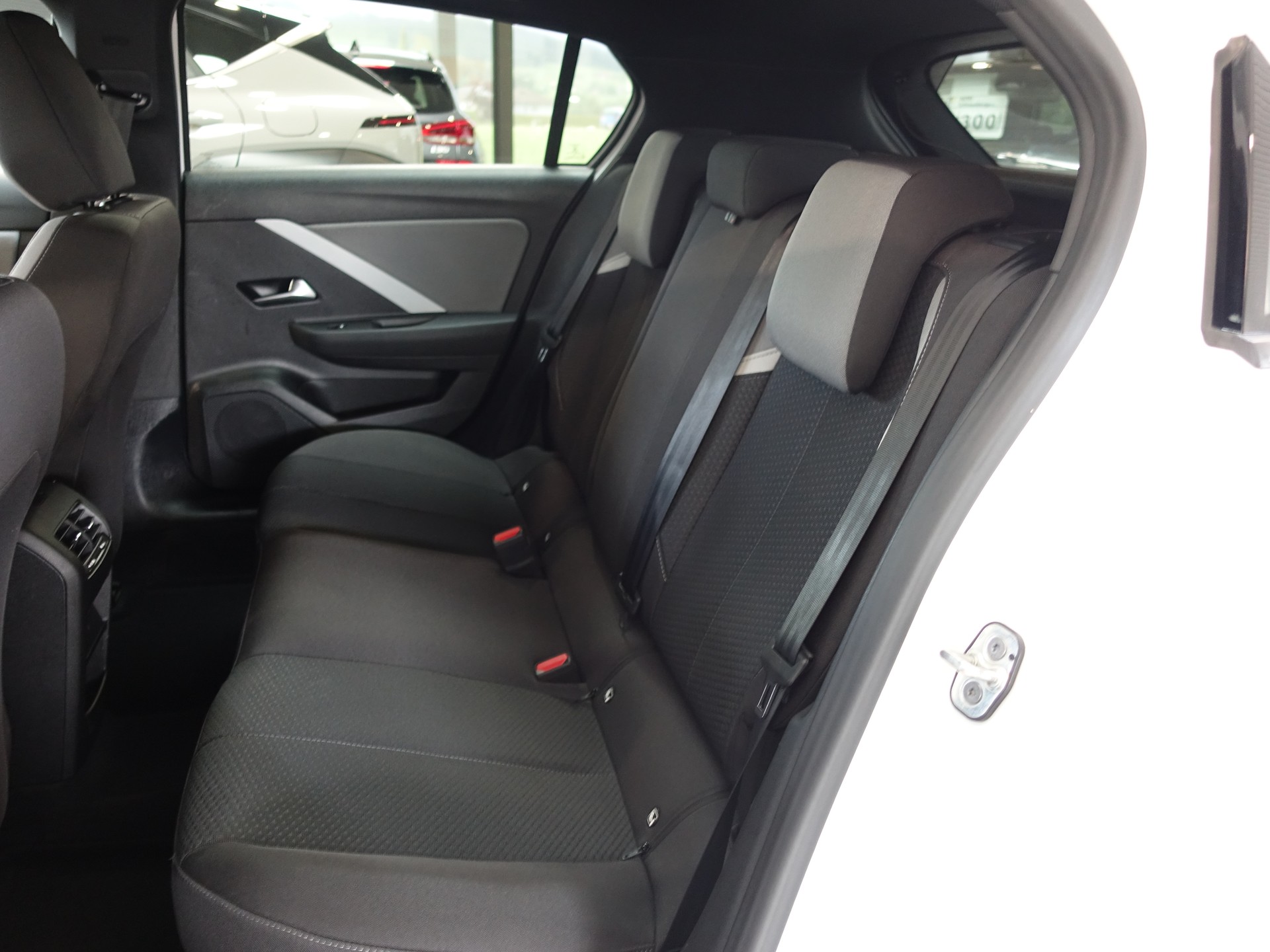 OPEL Astra 1.2i MHEV Edition Automat-image-19