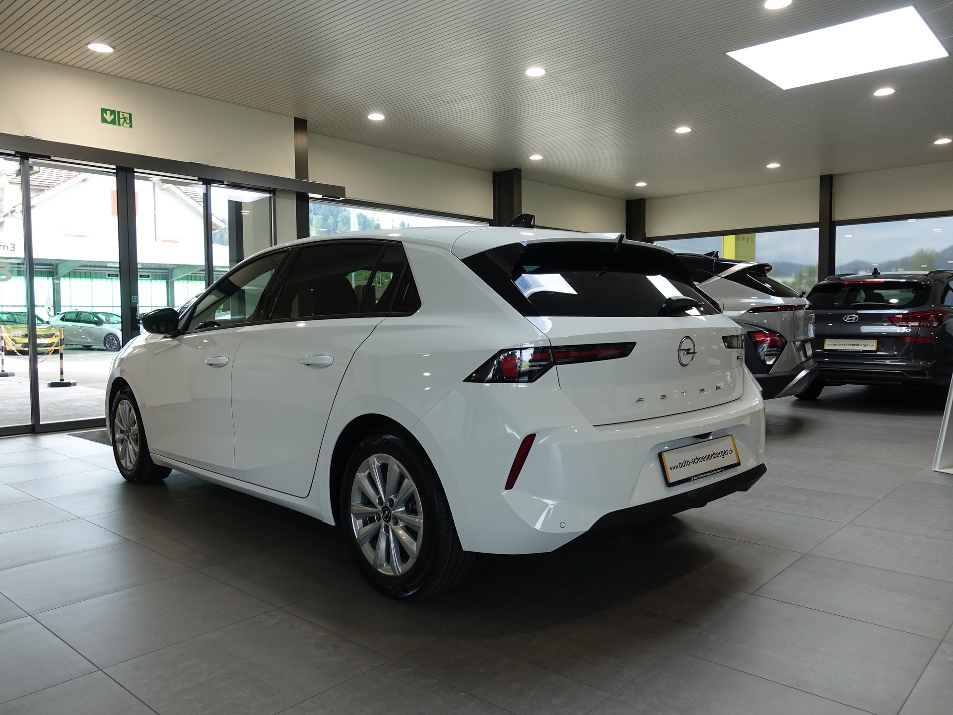 OPEL Astra 1.2i MHEV Edition Automat-image-10