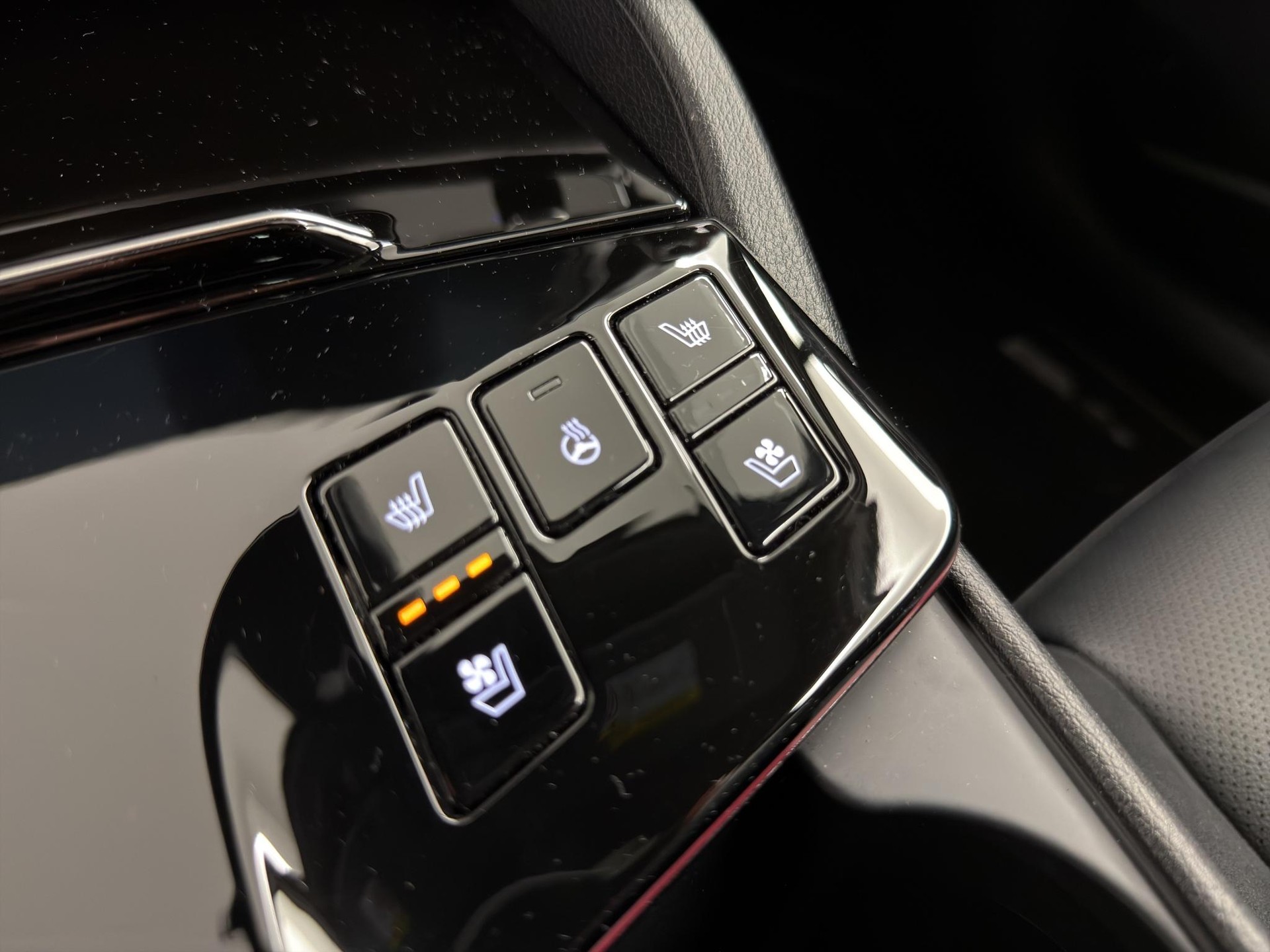 KIA Sportage 1.6 T-GDi PHEV GT-Line-image-13