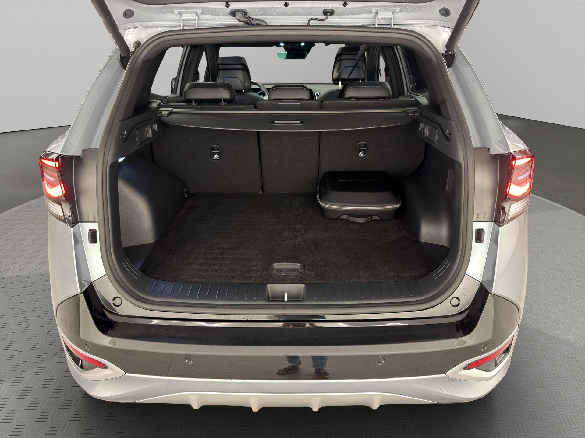 KIA Sportage 1.6 T-GDi PHEV GT-Line-image-6
