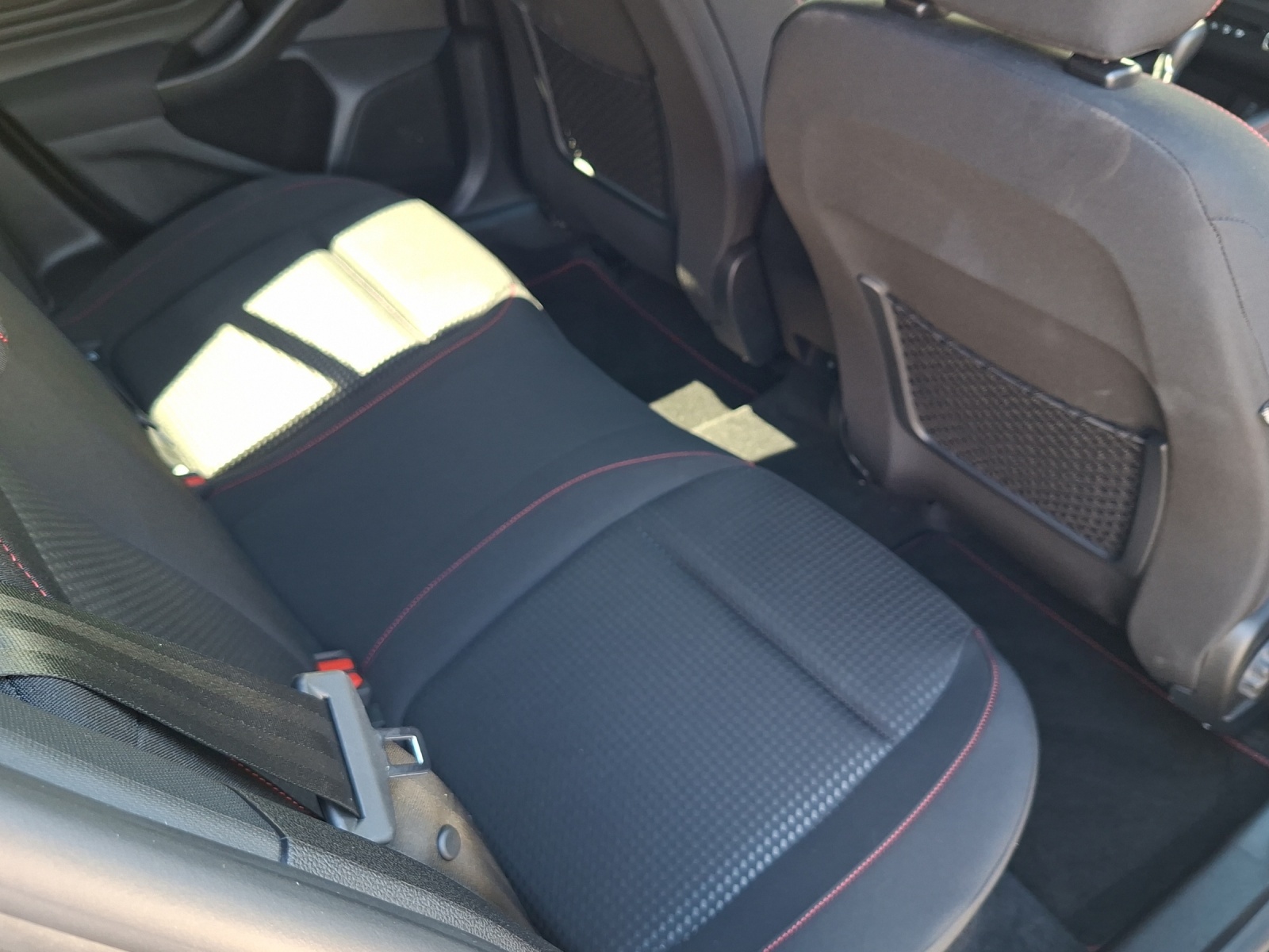 FORD Focus 1.0 MHEV St Line X Automatique-image-10