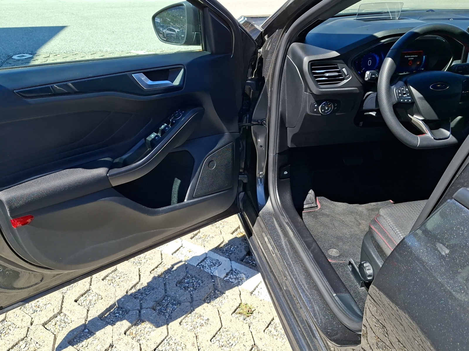 FORD Focus 1.0 MHEV St Line X Automatique-image-5