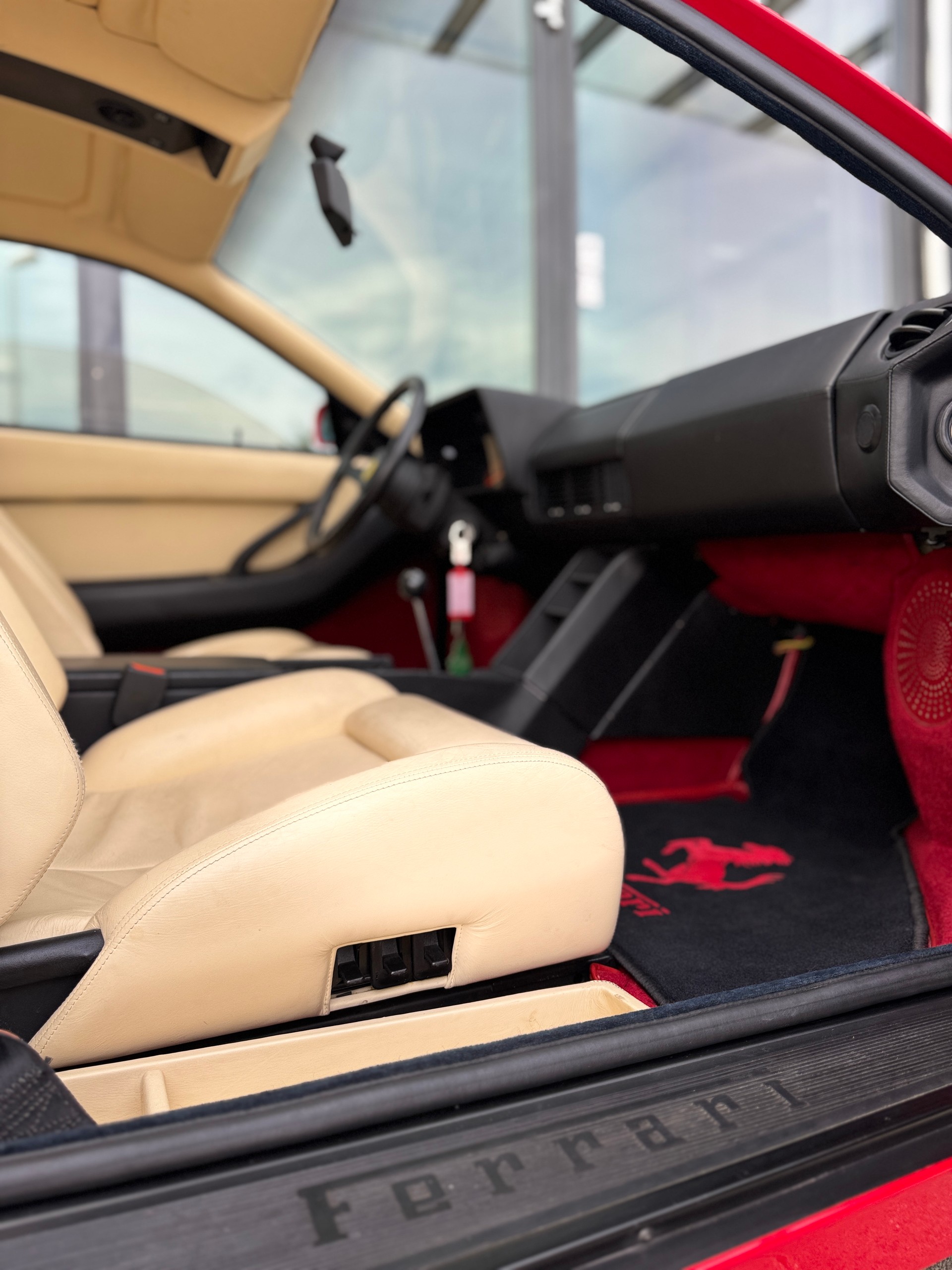 FERRARI Testarossa-image-9