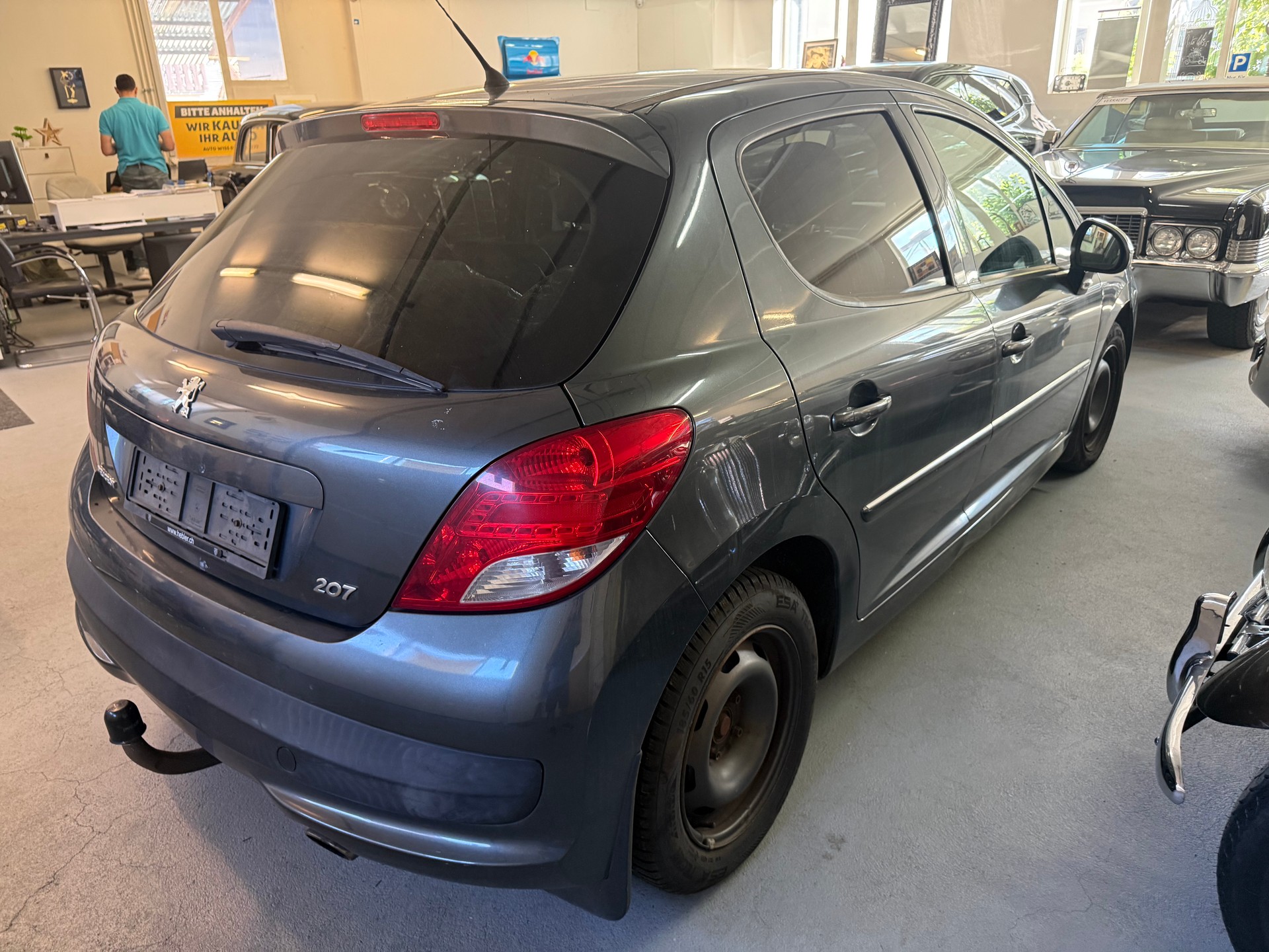 PEUGEOT 207 1.6 HDI Allure-image-4
