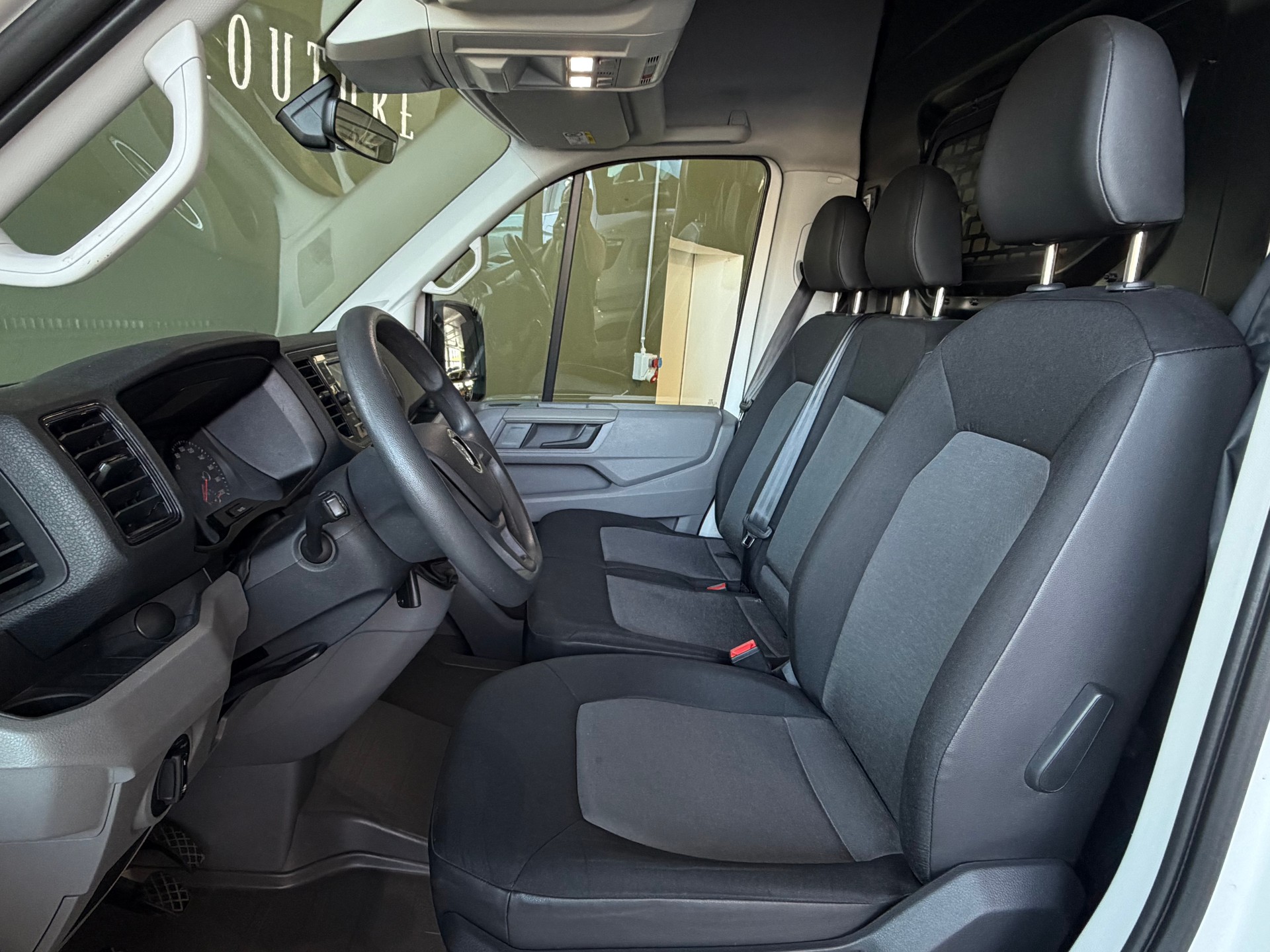 VW Crafter 35 2.0 TDI L3 ***CH-Fahrzeug***-image-4