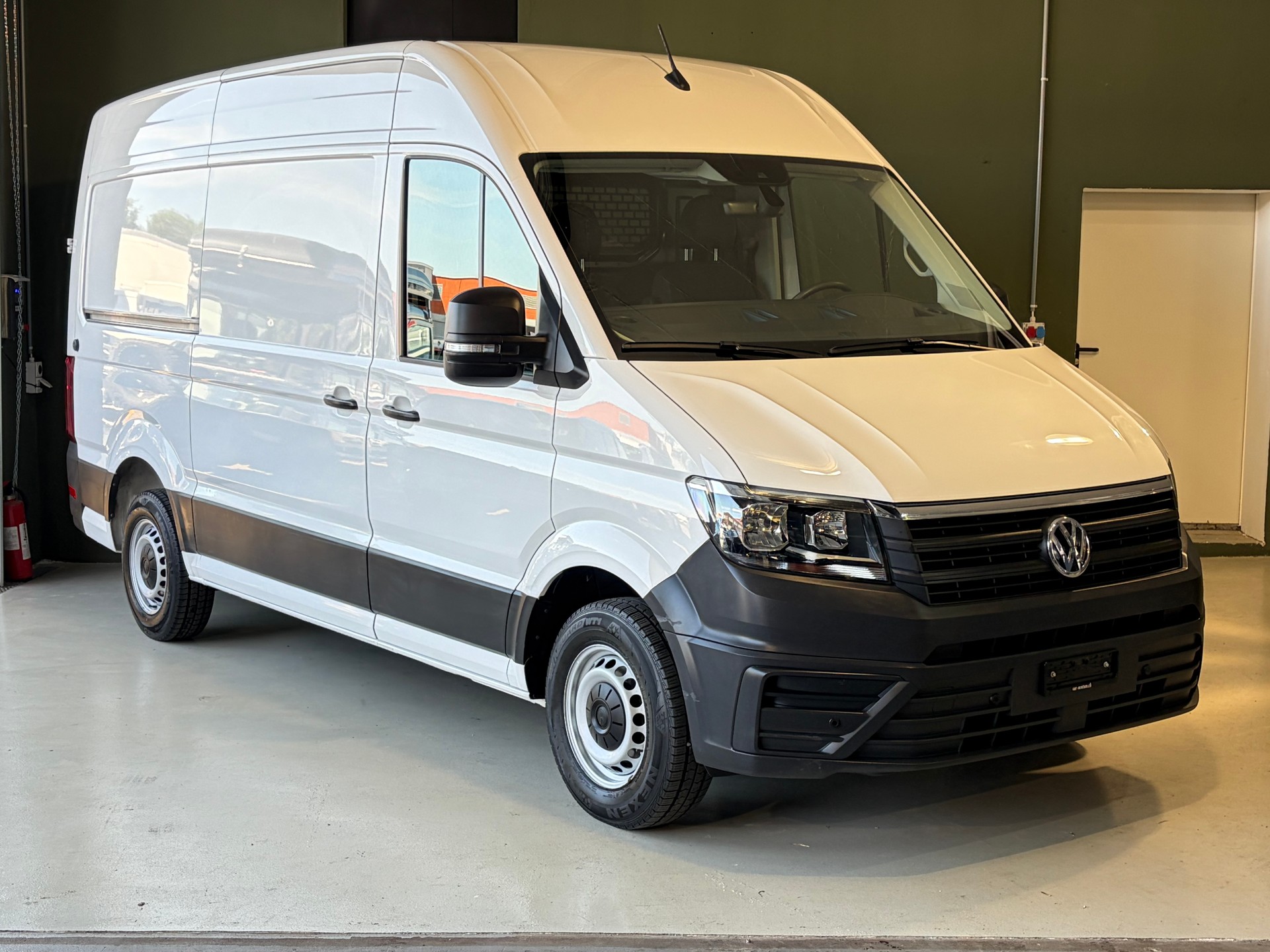 VW Crafter 35 2.0 TDI L3 ***CH-Fahrzeug***-showroom-element-3