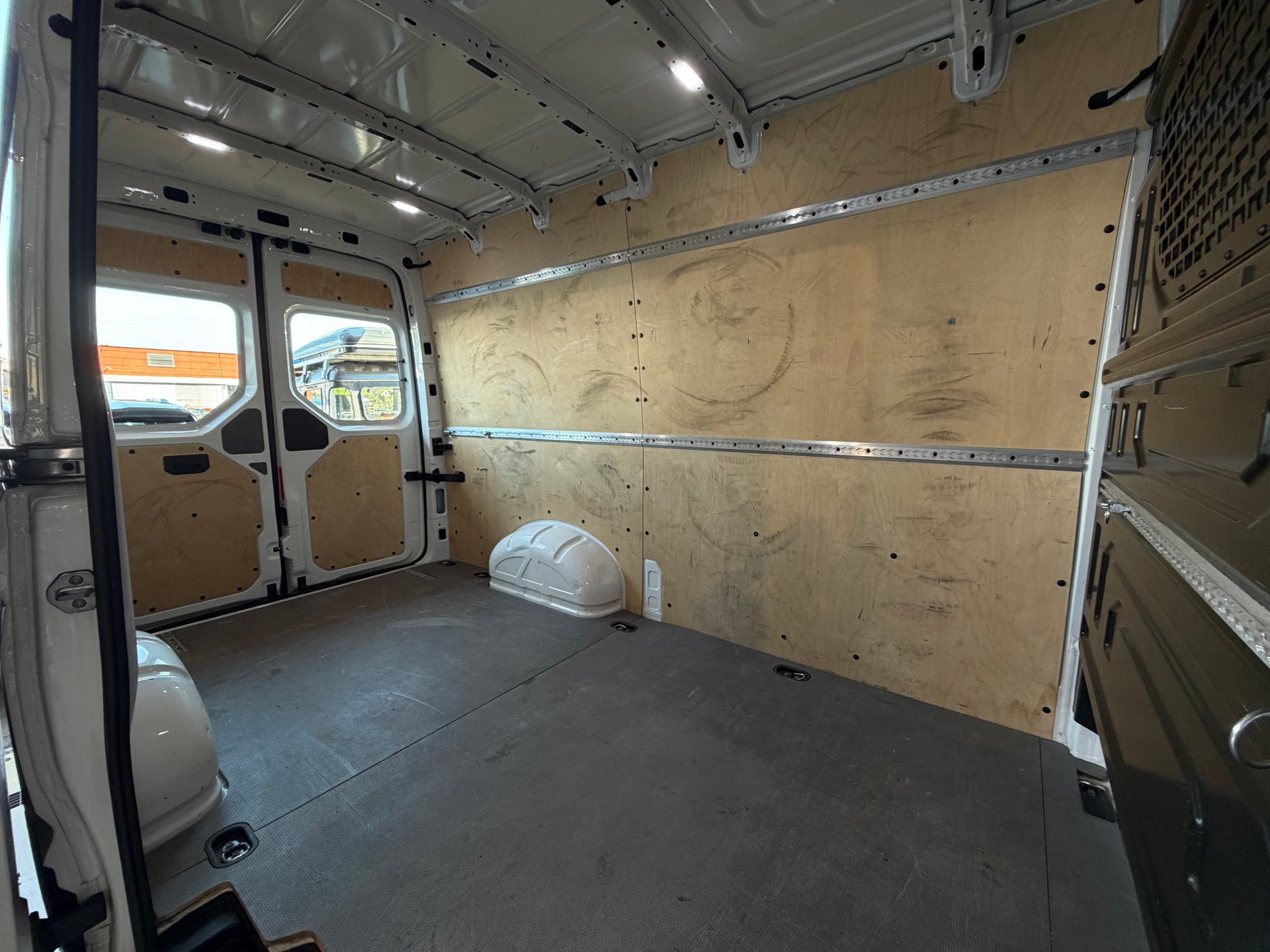 VW Crafter 35 2.0 TDI L3 ***CH-Fahrzeug***-image-22