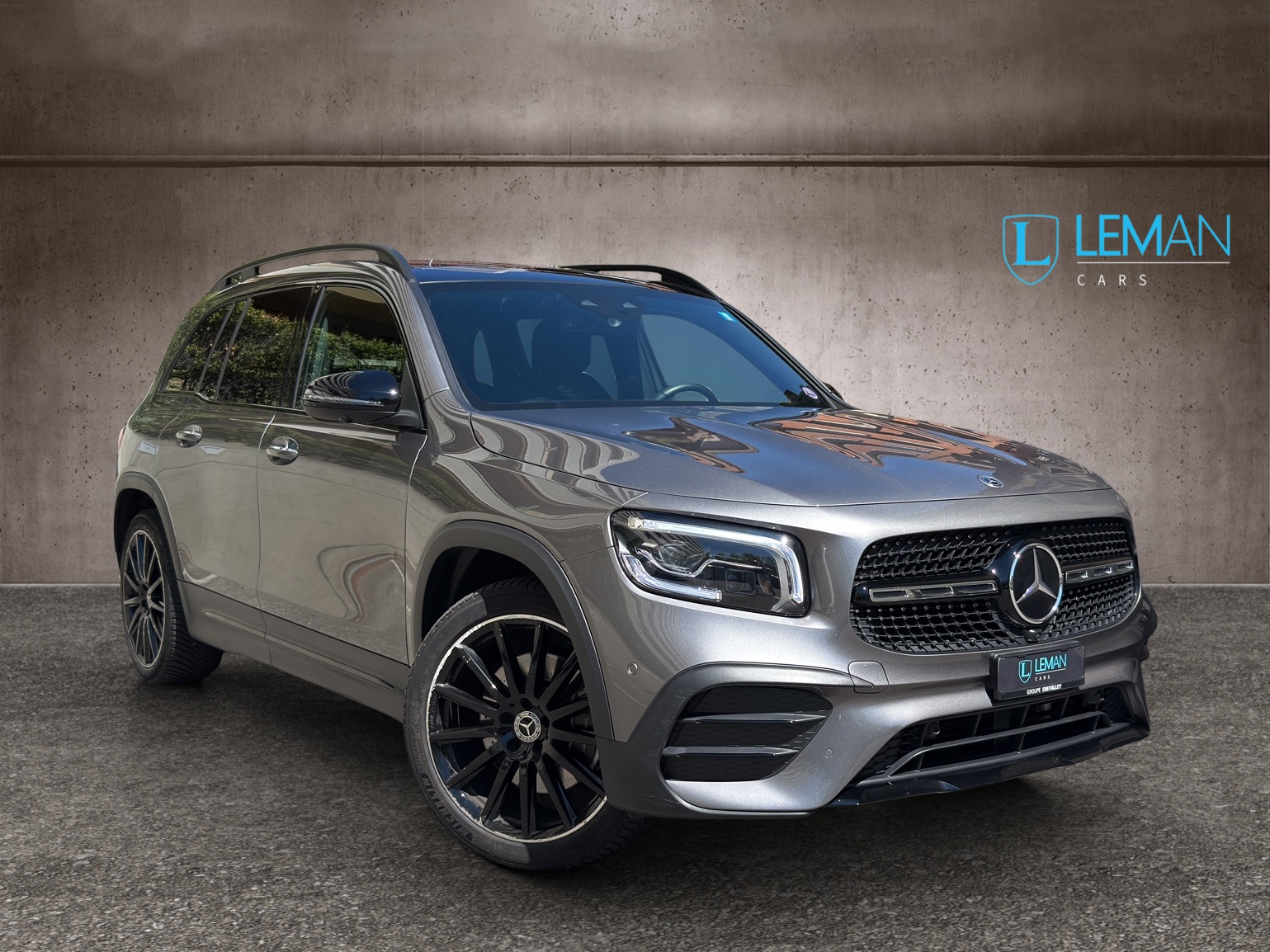 MERCEDES-BENZ GLB 250 4Matic AMG Line 8G-Tronic-image-2