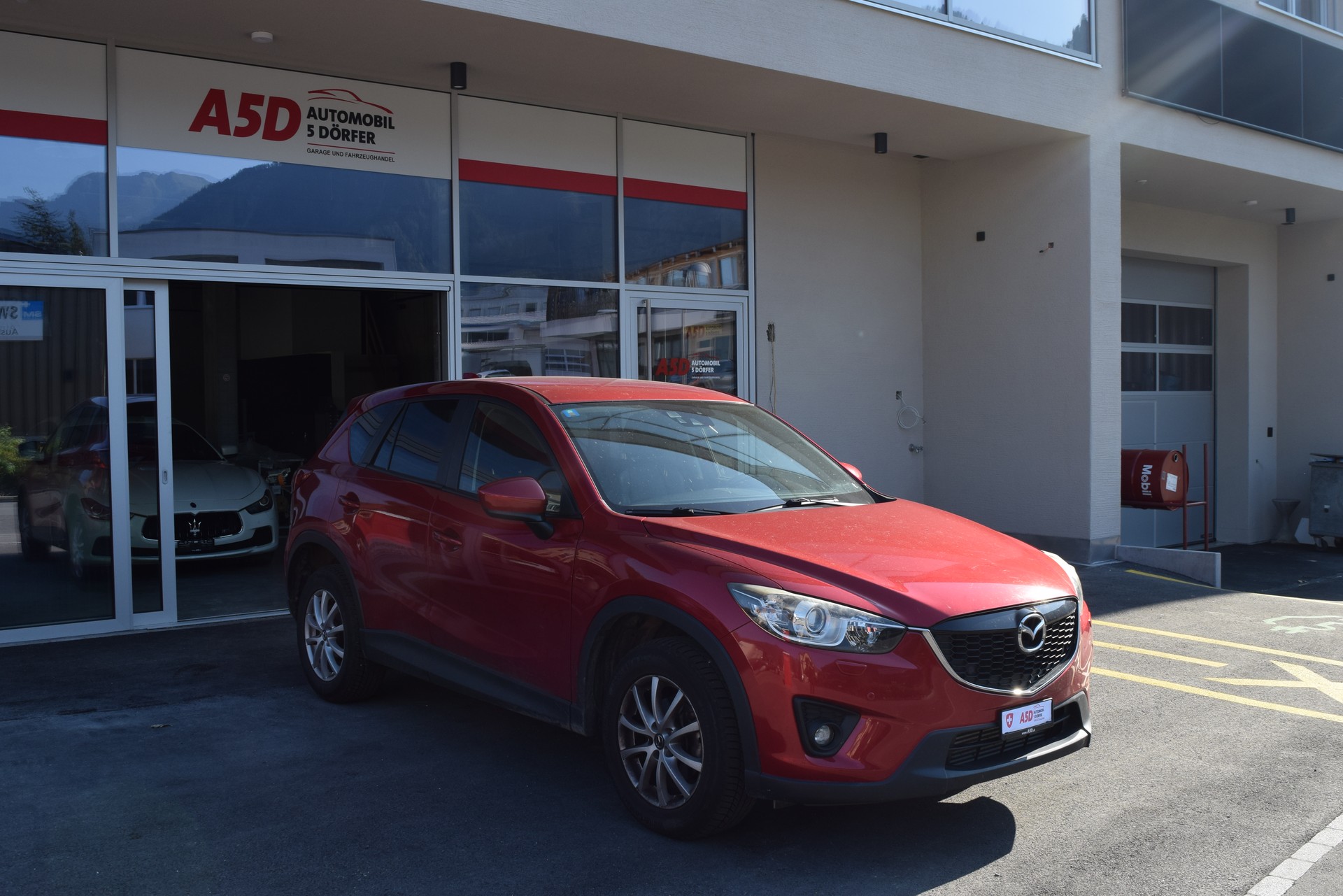 MAZDA CX-5 2.2 D HP Revolution AWD-showroom-element-2