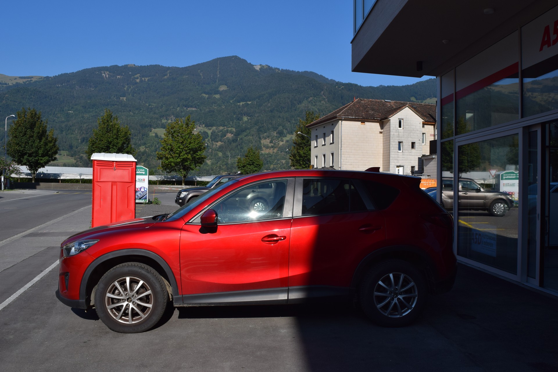 MAZDA CX-5 2.2 D HP Revolution AWD-showroom-element-3