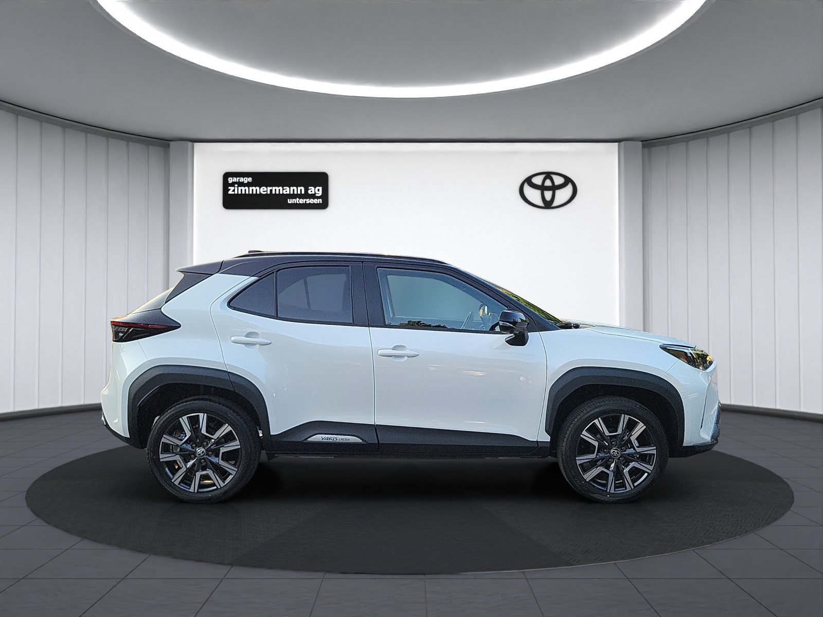 TOYOTA Yaris Cross 1.5 VVT-i HSD Premium AWD-image-4