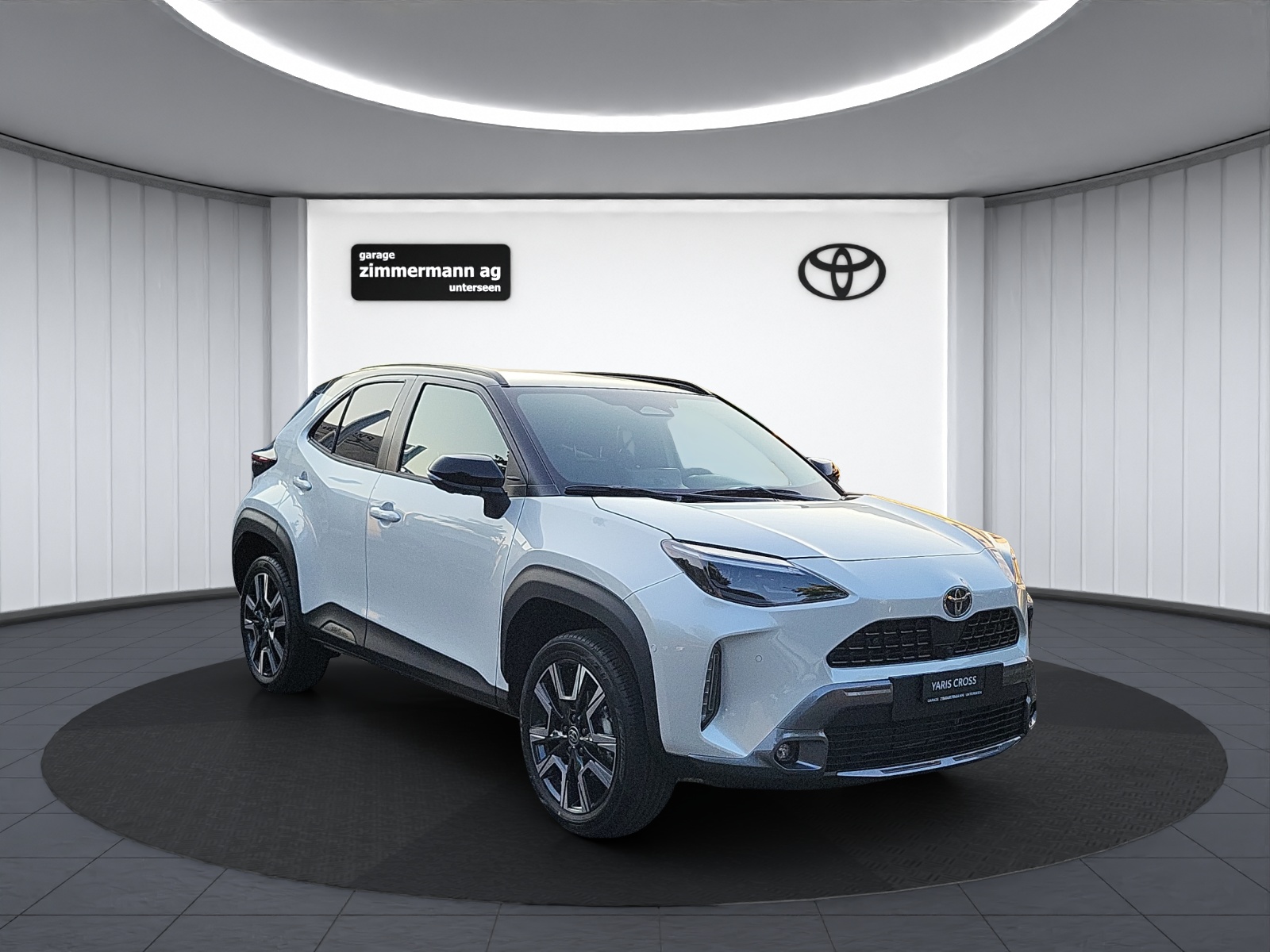 TOYOTA Yaris Cross 1.5 VVT-i HSD Premium AWD-showroom-element-2