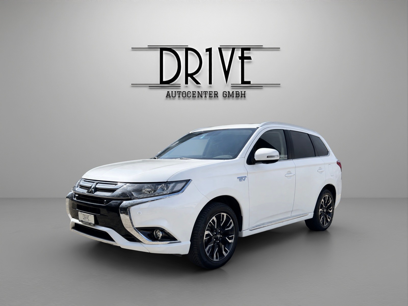 MITSUBISHI Outlander 2.0 PHEV Diamond 4WD Automatic