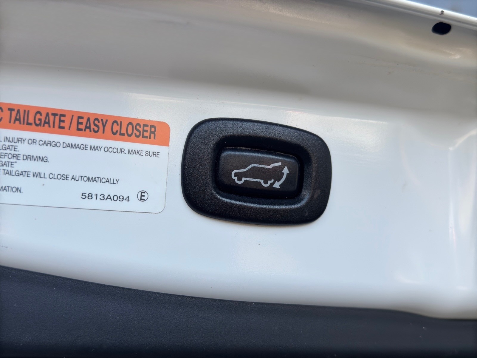 MITSUBISHI Outlander 2.0 PHEV Diamond 4WD Automatic-image-26