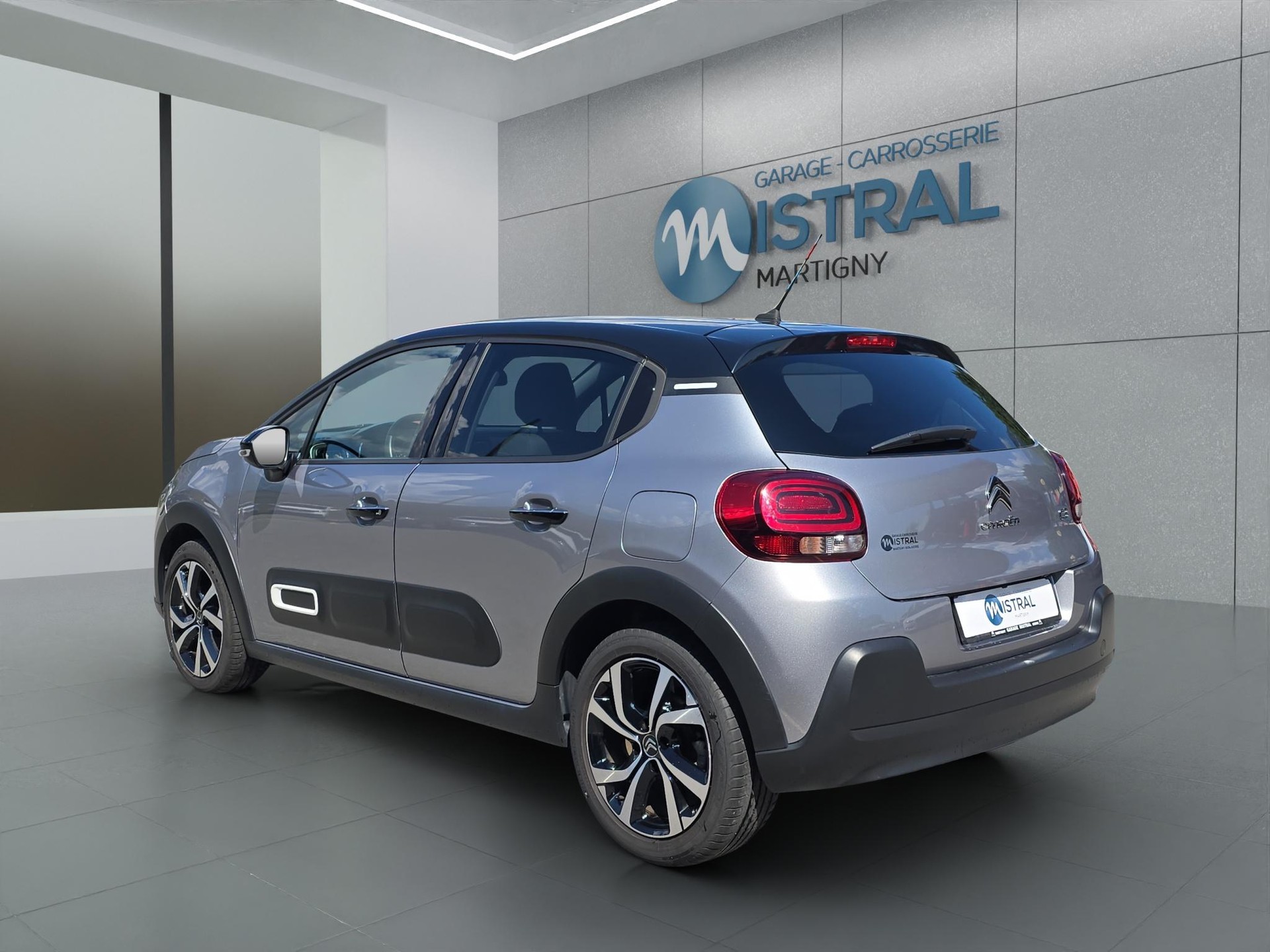 CITROEN C3 1.2 PureTech Shine-showroom-element-2