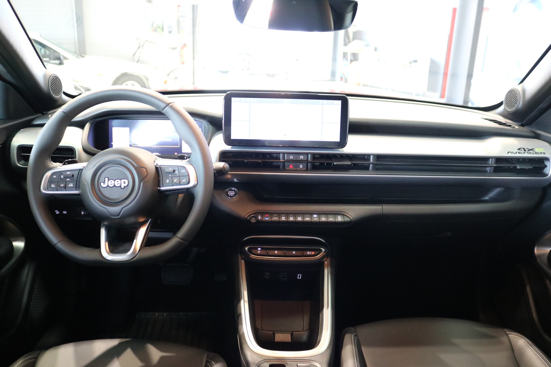 JEEP Avenger 1.2 Turbo MHEV Upland Plus 4xe-image-31