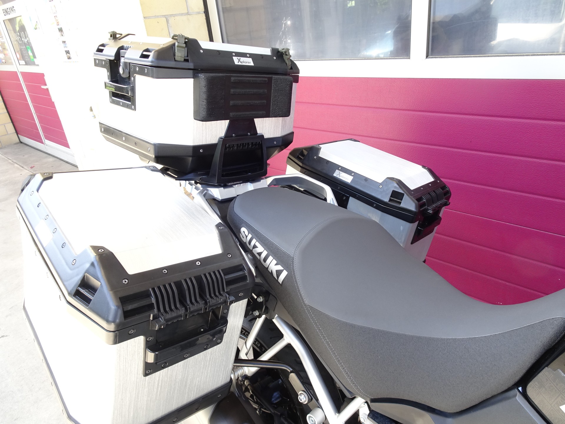 SUZUKI DL 1000 V-Strom Desert-image-6