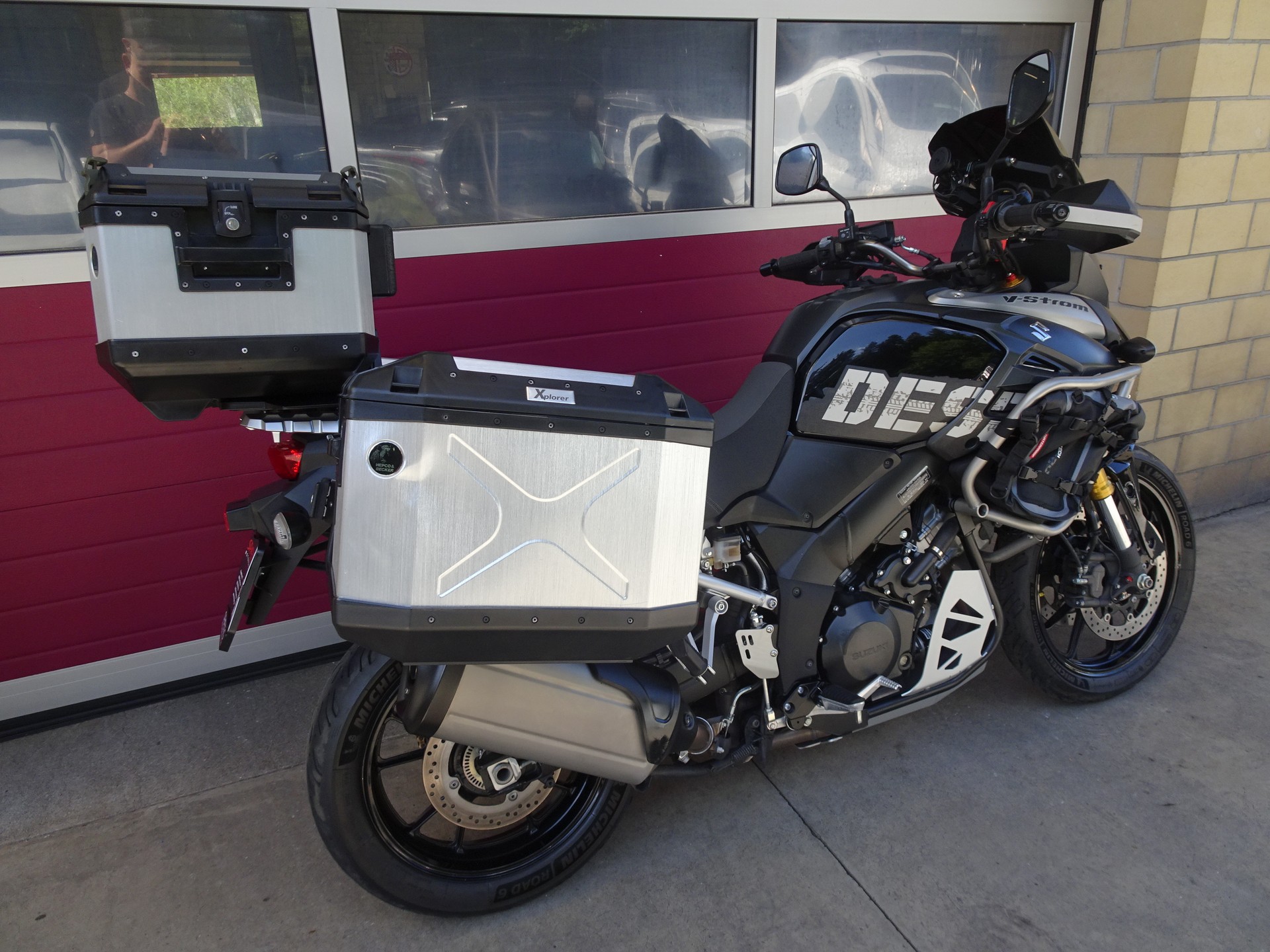 SUZUKI DL 1000 V-Strom Desert-image-3