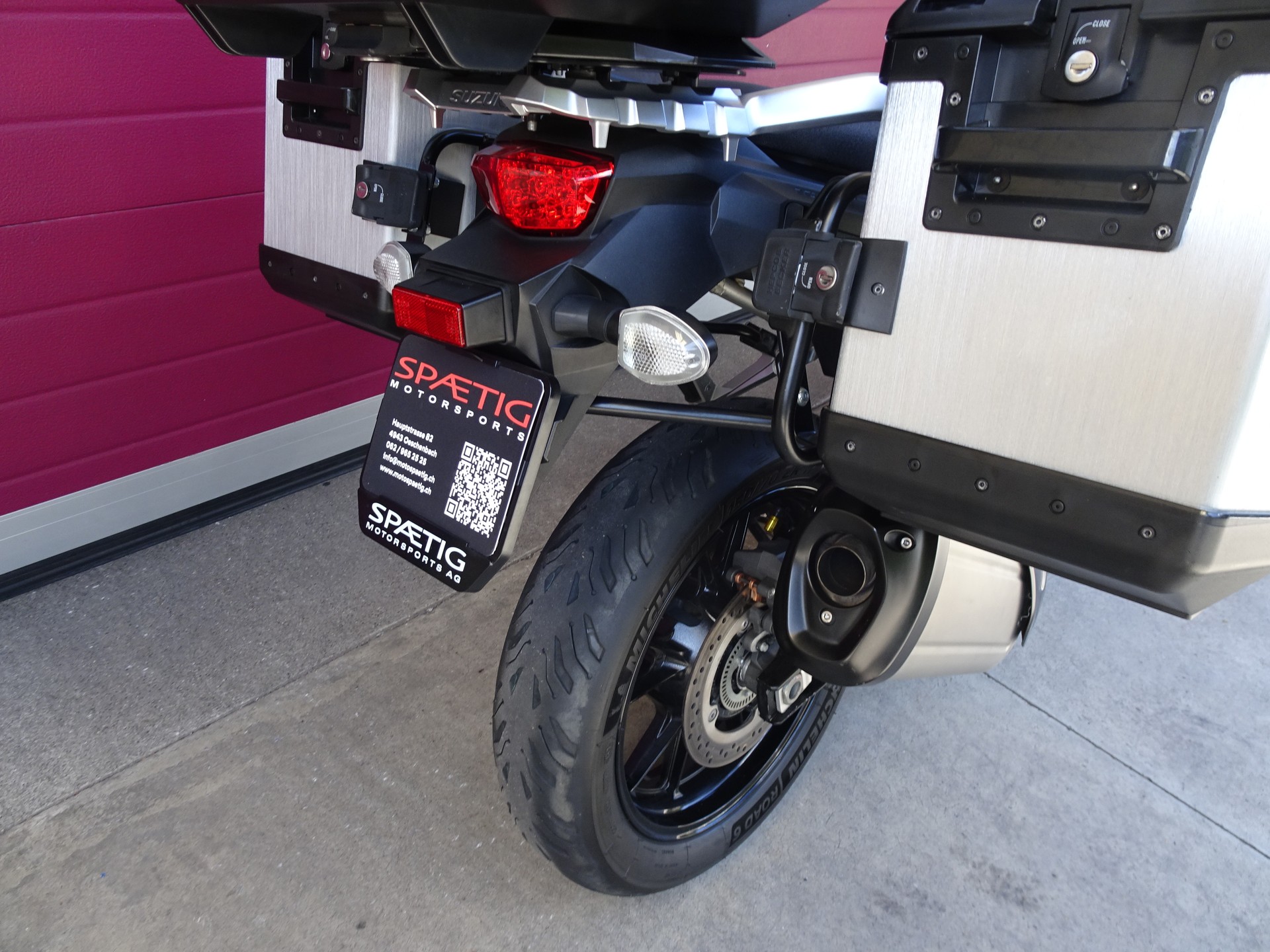 SUZUKI DL 1000 V-Strom Desert-image-7