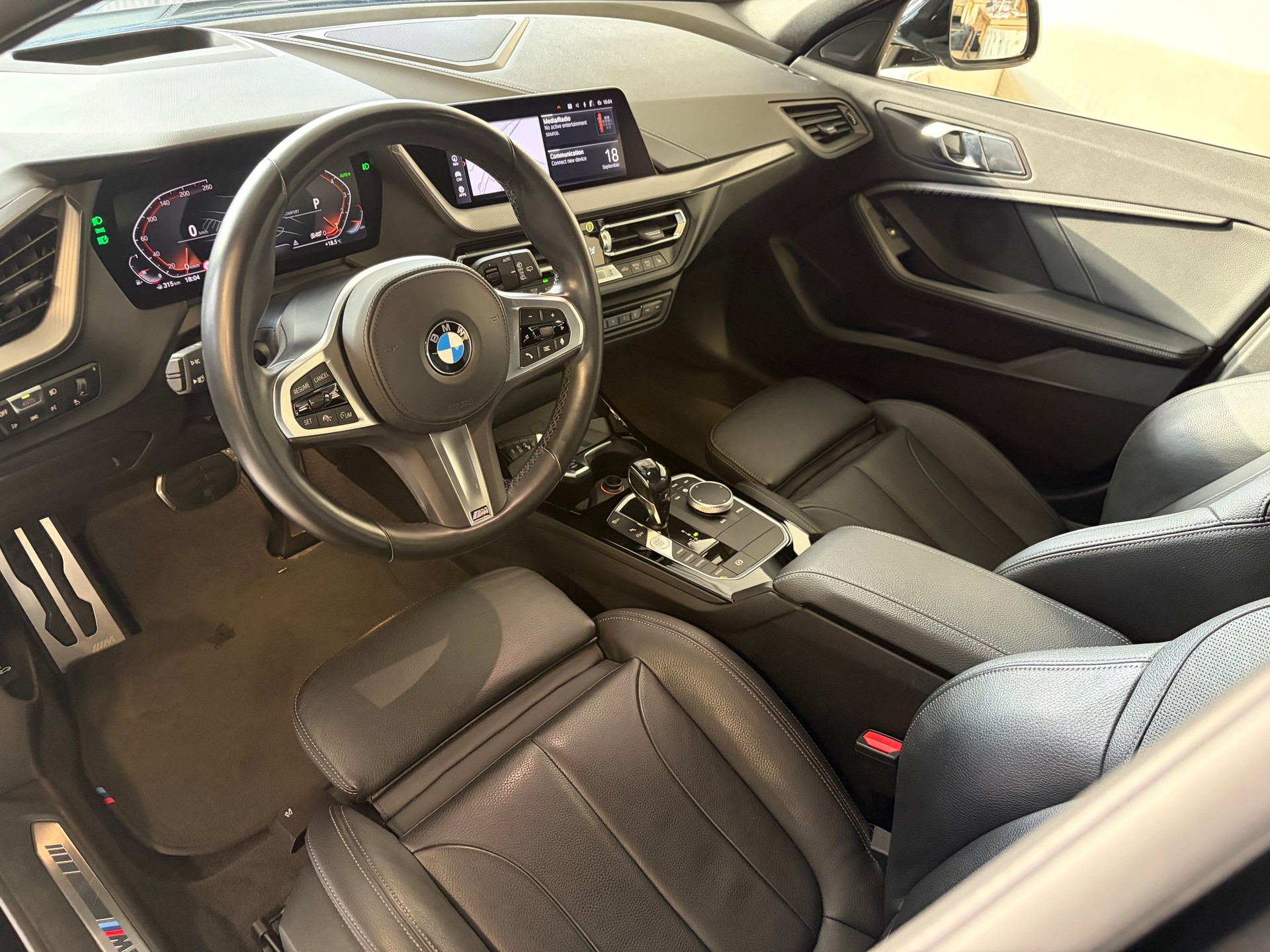 BMW 118i Steptronic M Sport-image-7