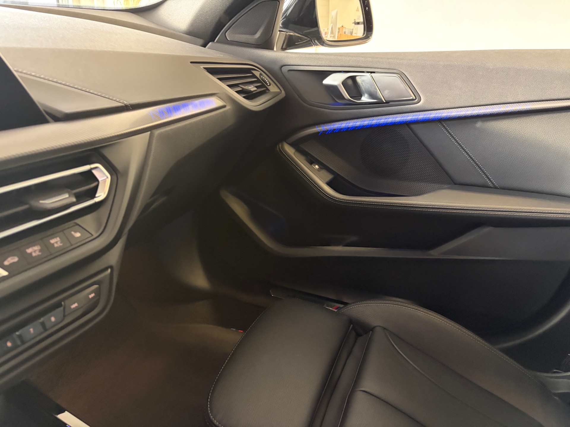 BMW 118i Steptronic M Sport-image-13
