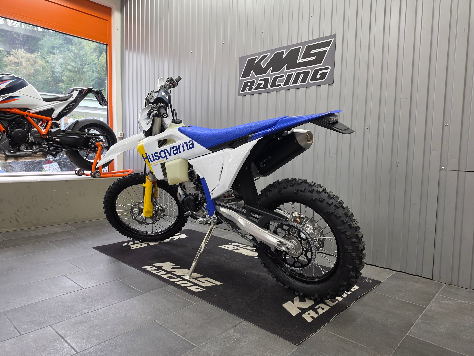 HUSQVARNA FE 450-image-5