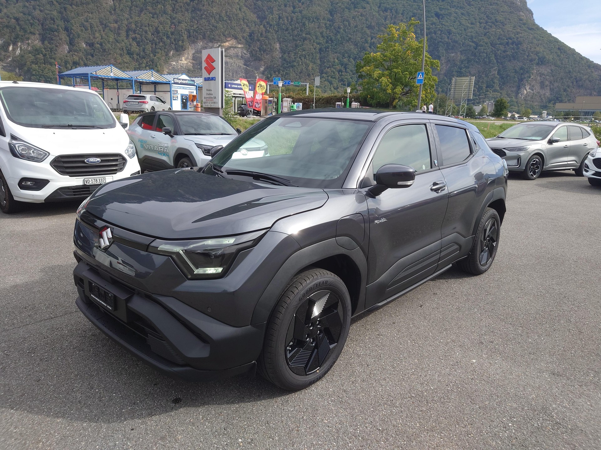 SUZUKI e Vitara Piz Sulai 4x4-showroom-element-1