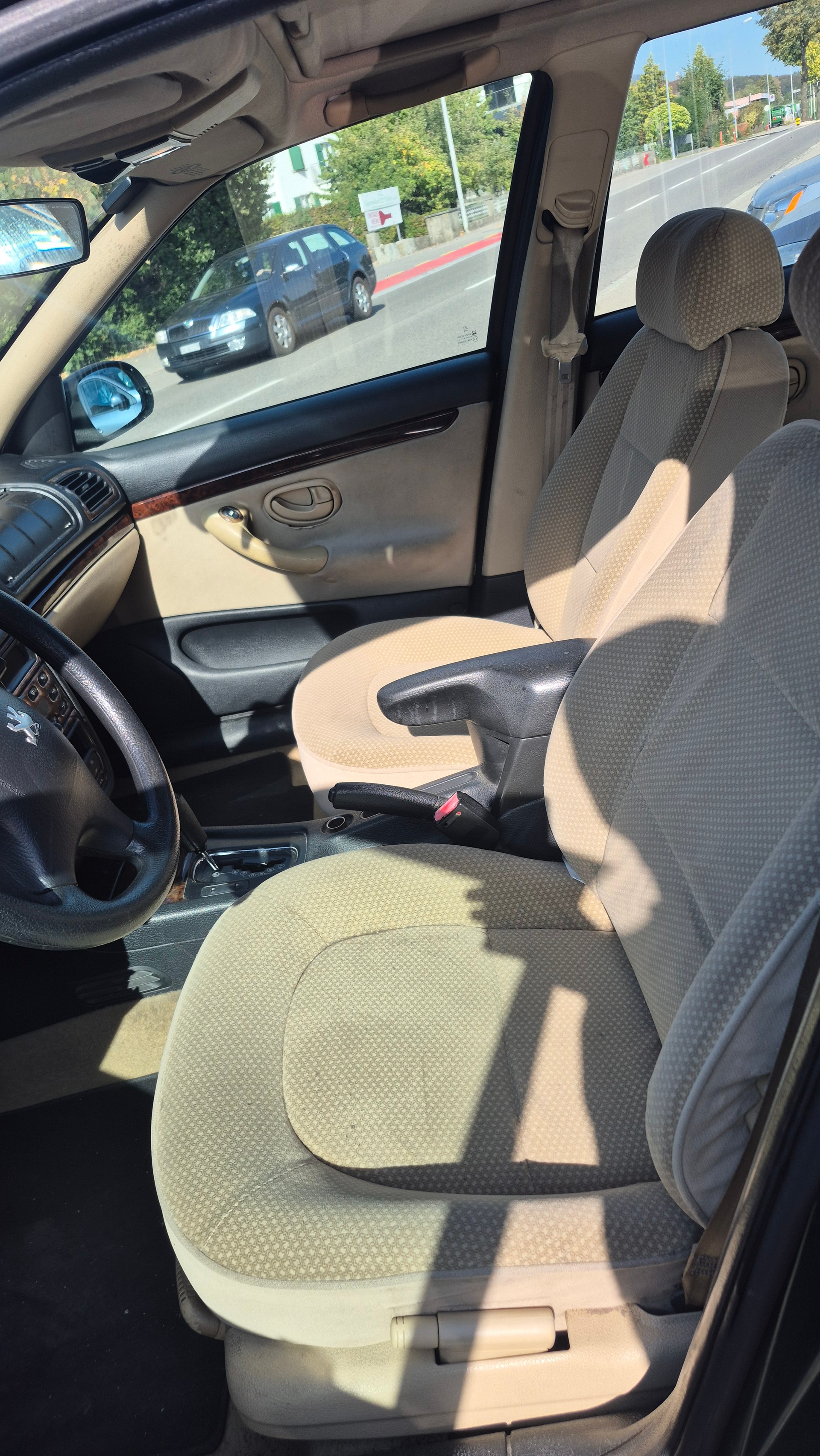 PEUGEOT 406 Break SV 2.0 16V-image-8