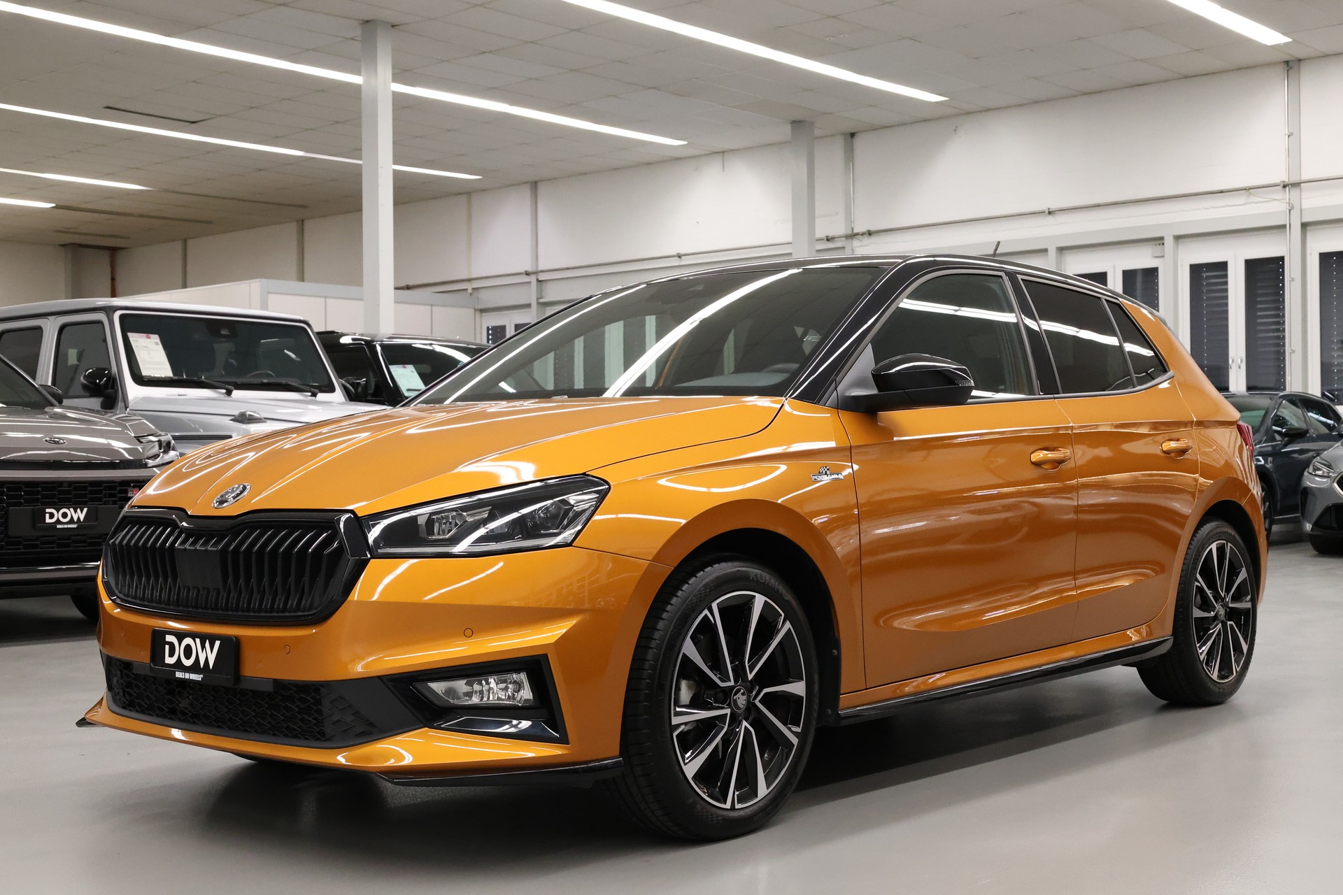 SKODA Fabia 1.0 TSI Monte Carlo DSG-showroom-element-2