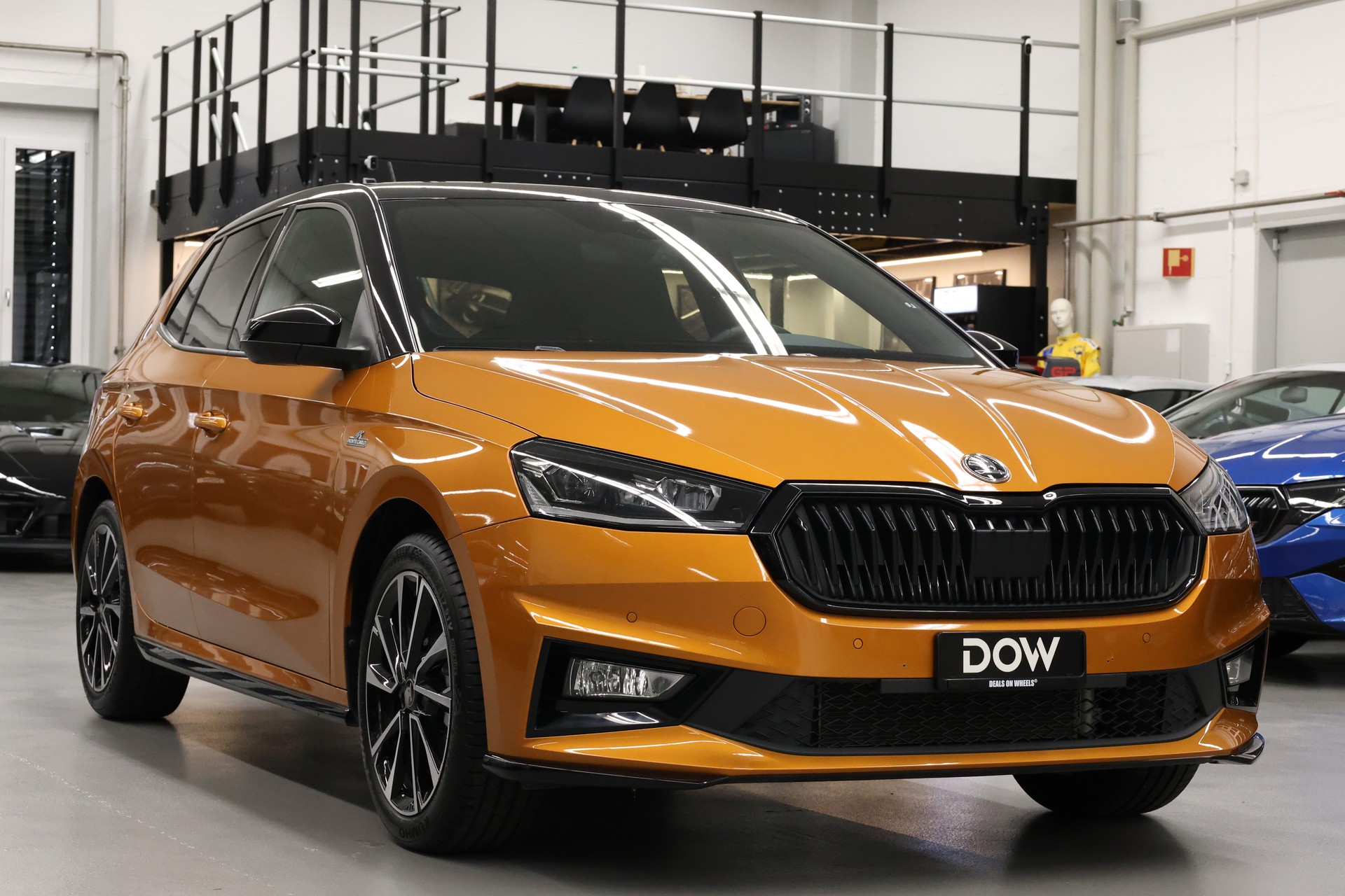 SKODA Fabia 1.0 TSI Monte Carlo DSG-showroom-element-3